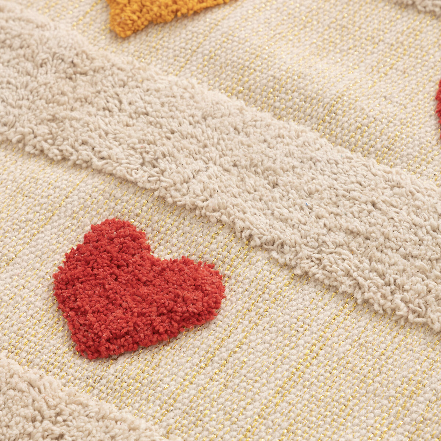 Tapis enfant coeurs avec relief — vue 3