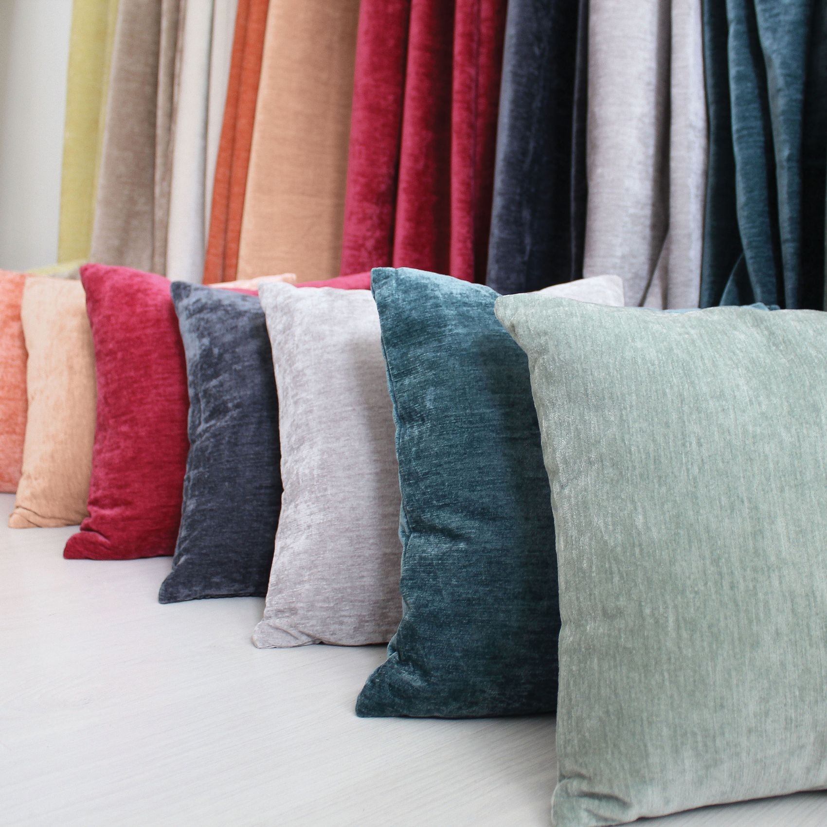 Coussin déhoussable en velours — vue 3