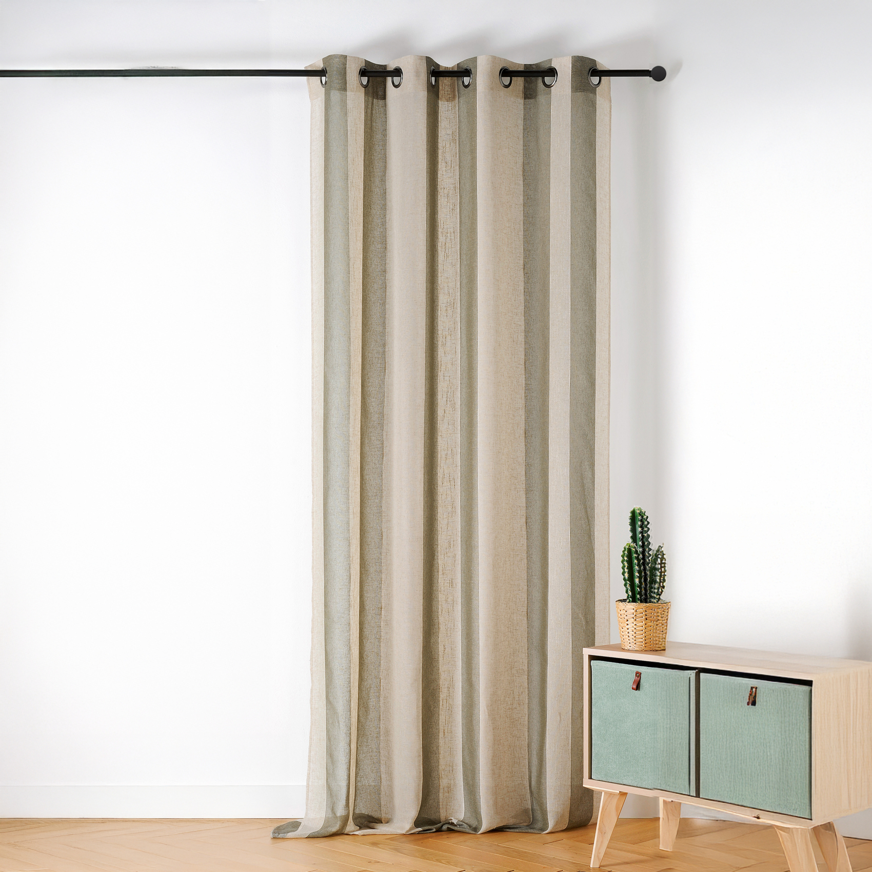 Voilage en voile rayé