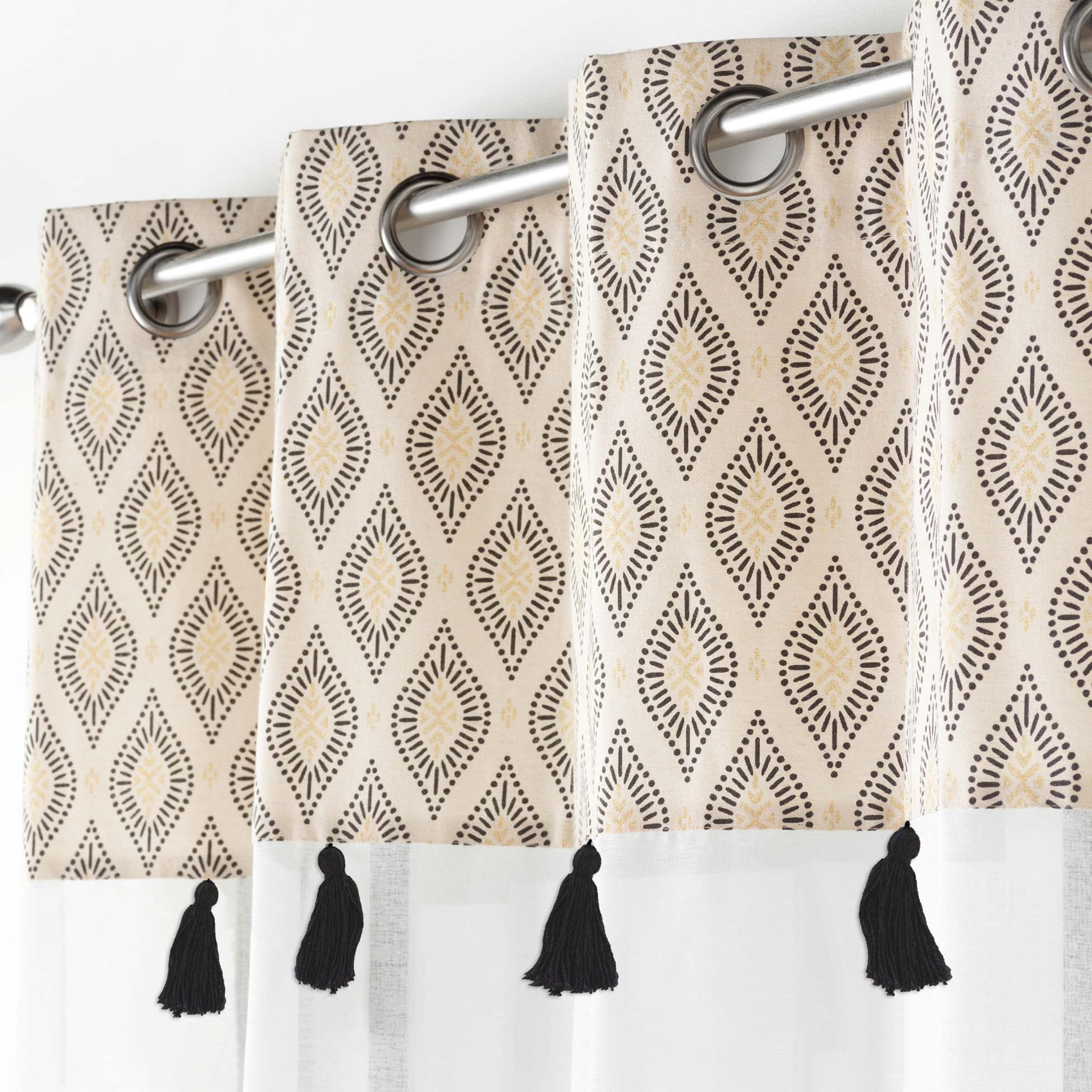 Voilage à top imprimé et pompons — vue 3