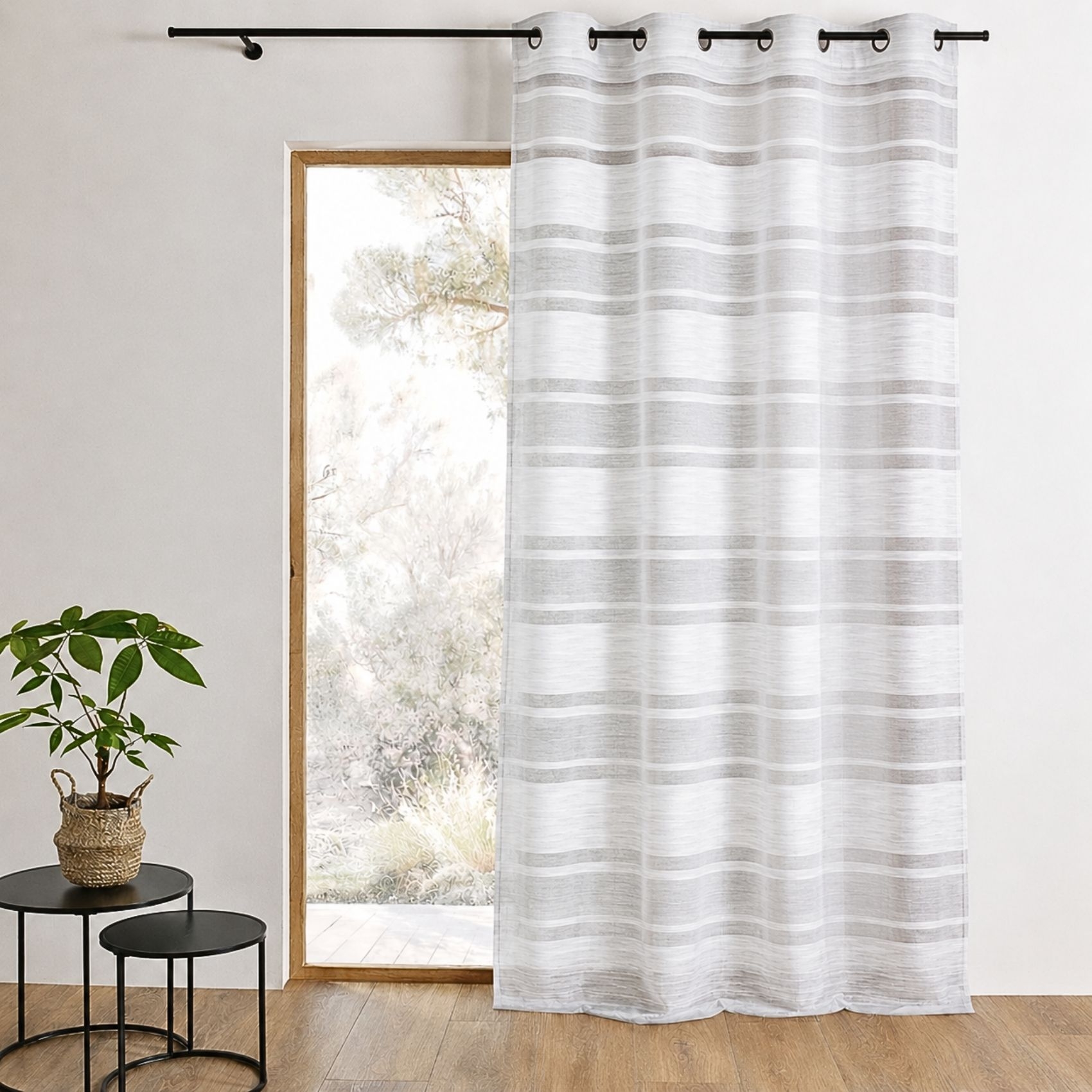 Voilage en jacquard à rayures horizontales
