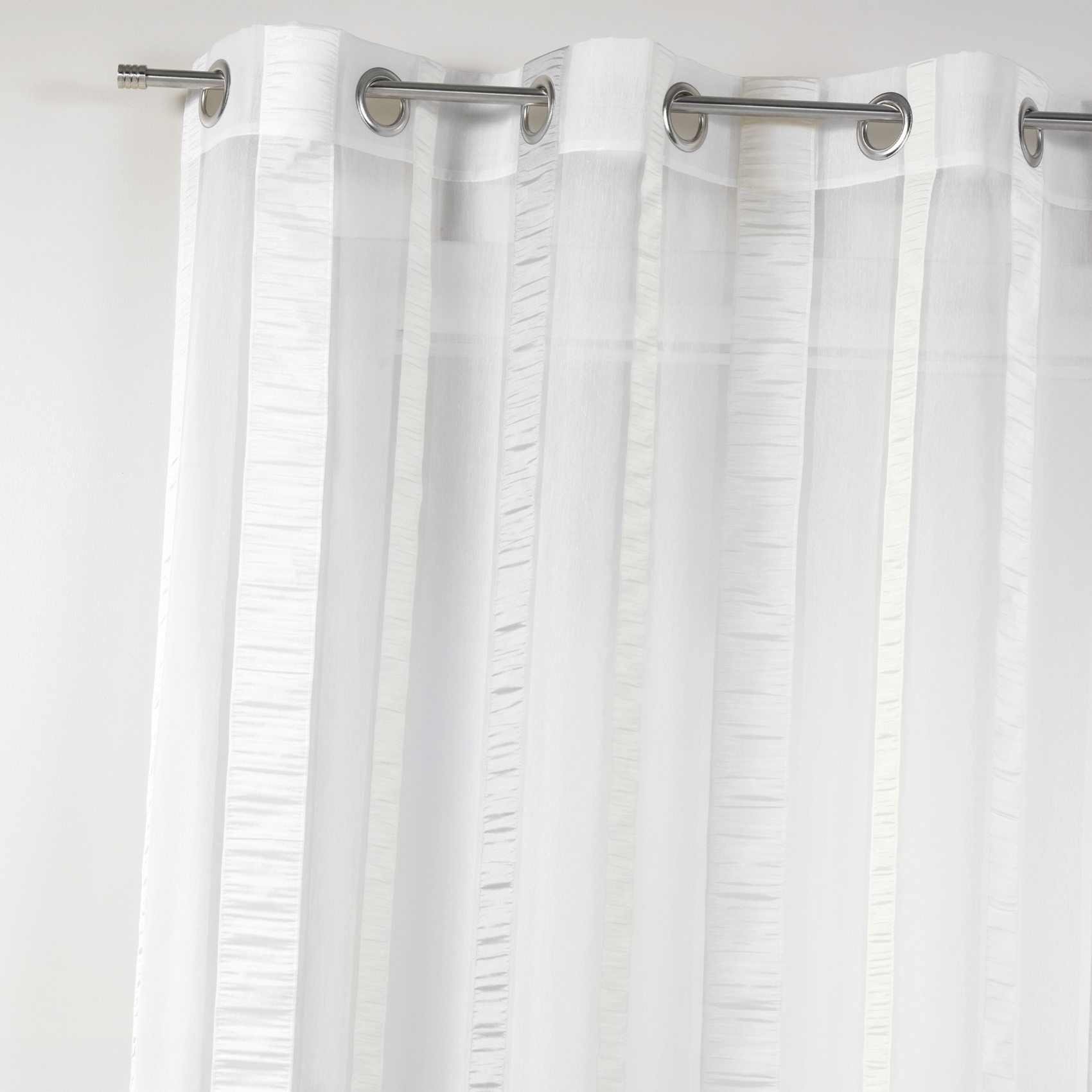 Voilage en organza à rayures verticales