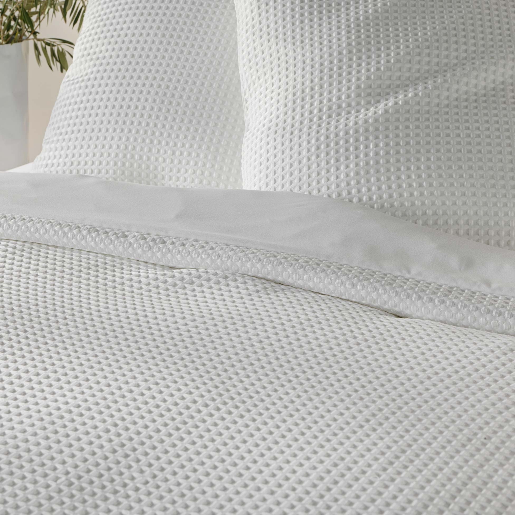 Parure de lit en microfibre gaufrée motif nid d’abeille — vue 4