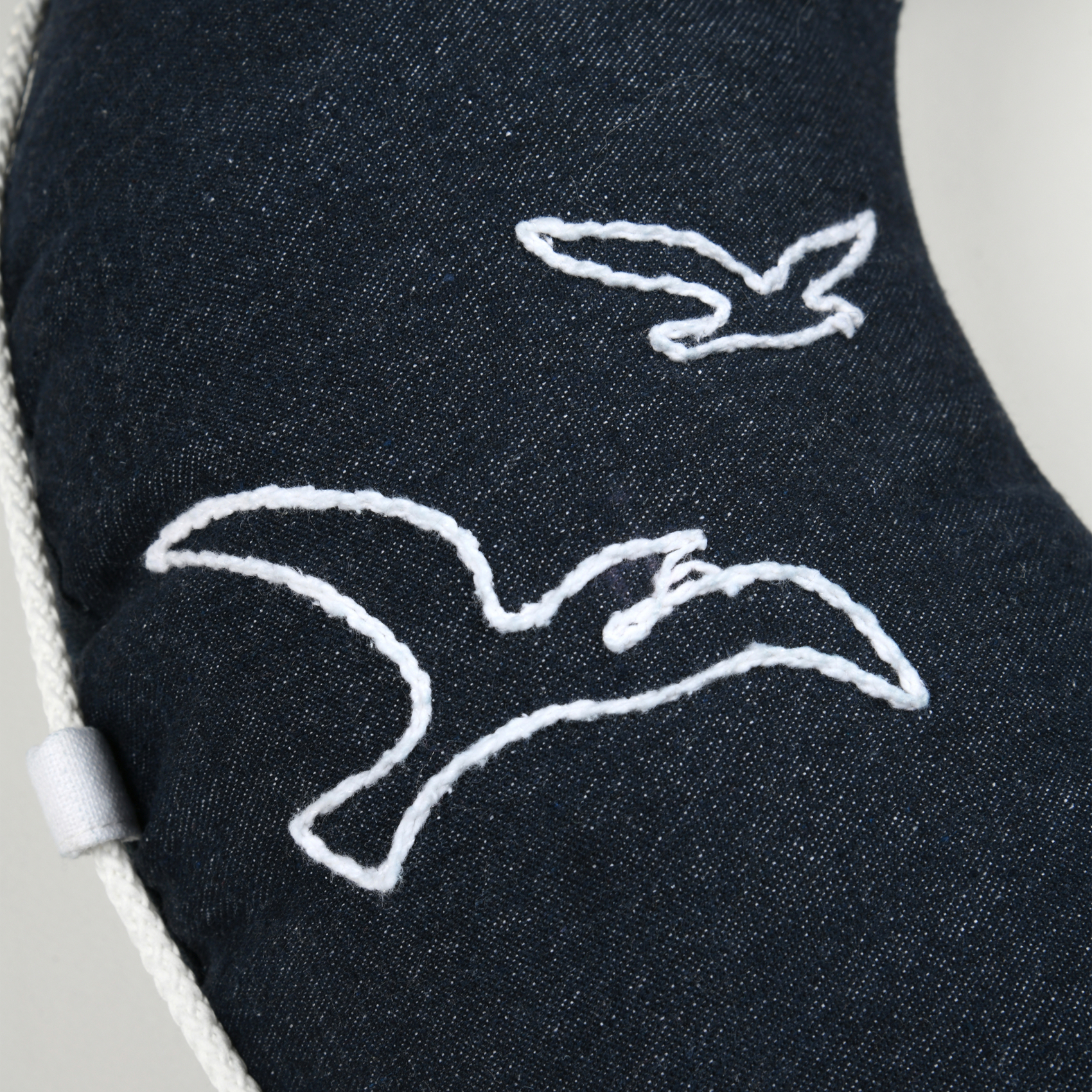 Coussin bouée polycoton décoratif esprit bord de mer — vue 4