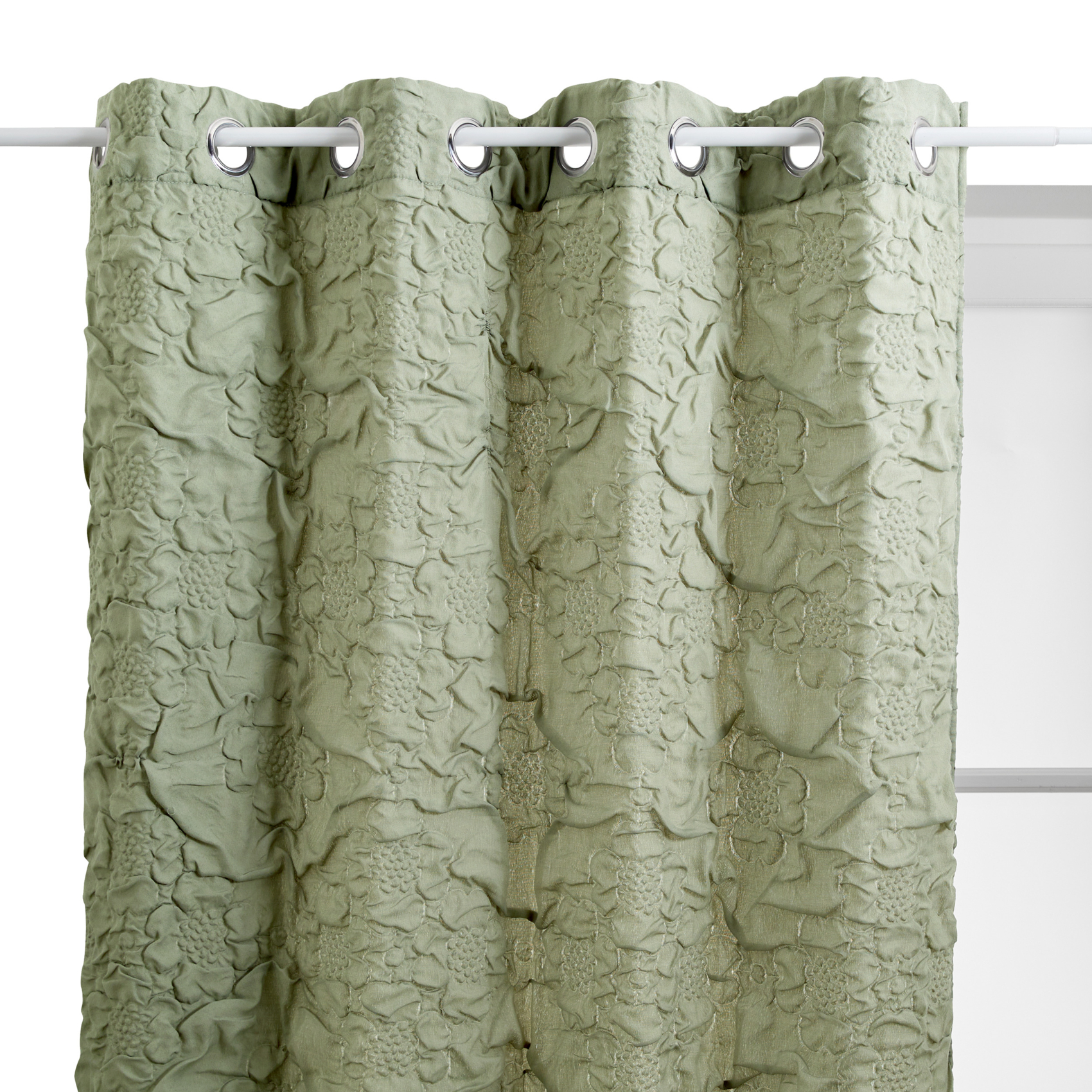 Rideau matelassé à œillets