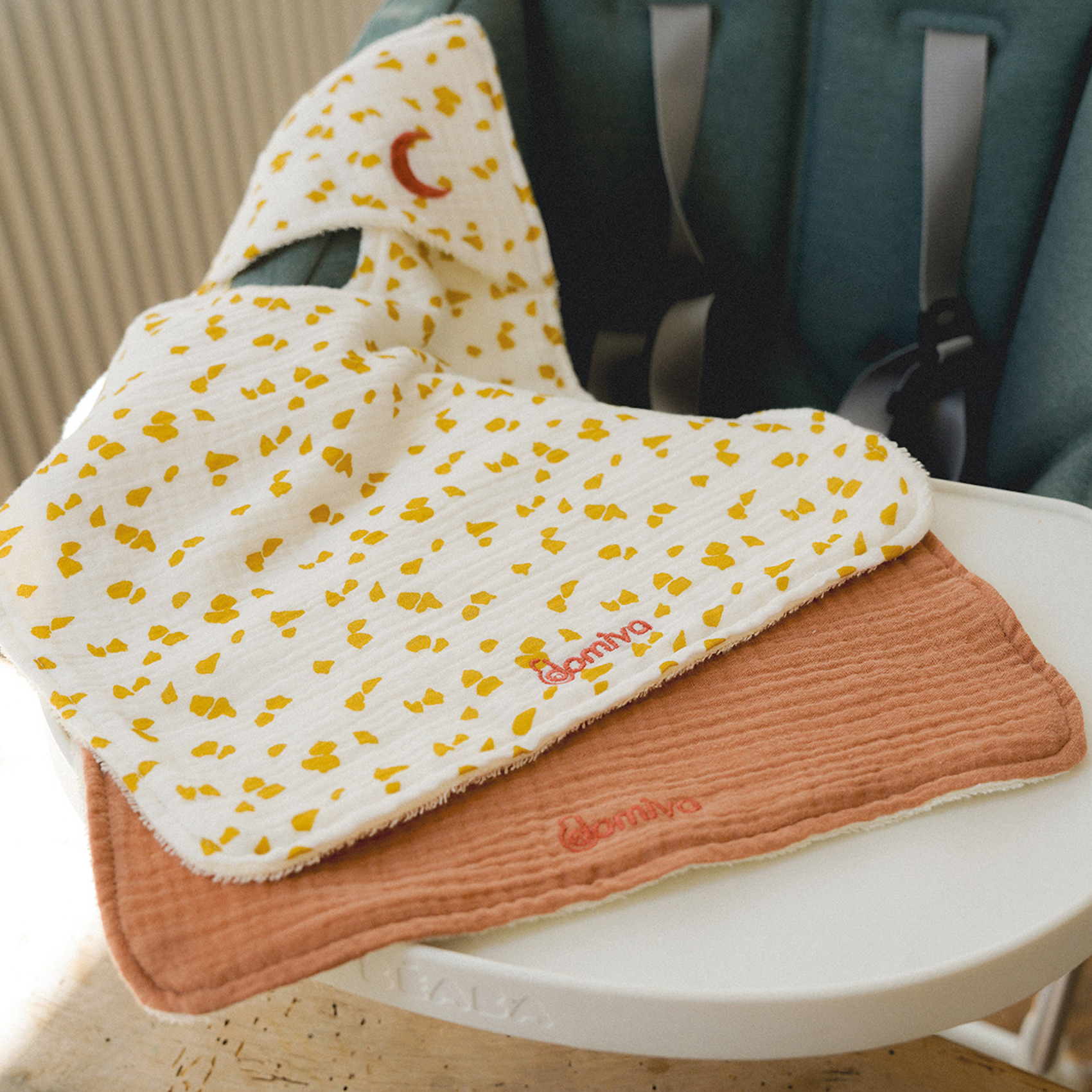 Lot de 2 bavoirs 3/24 mois savane — vue 5