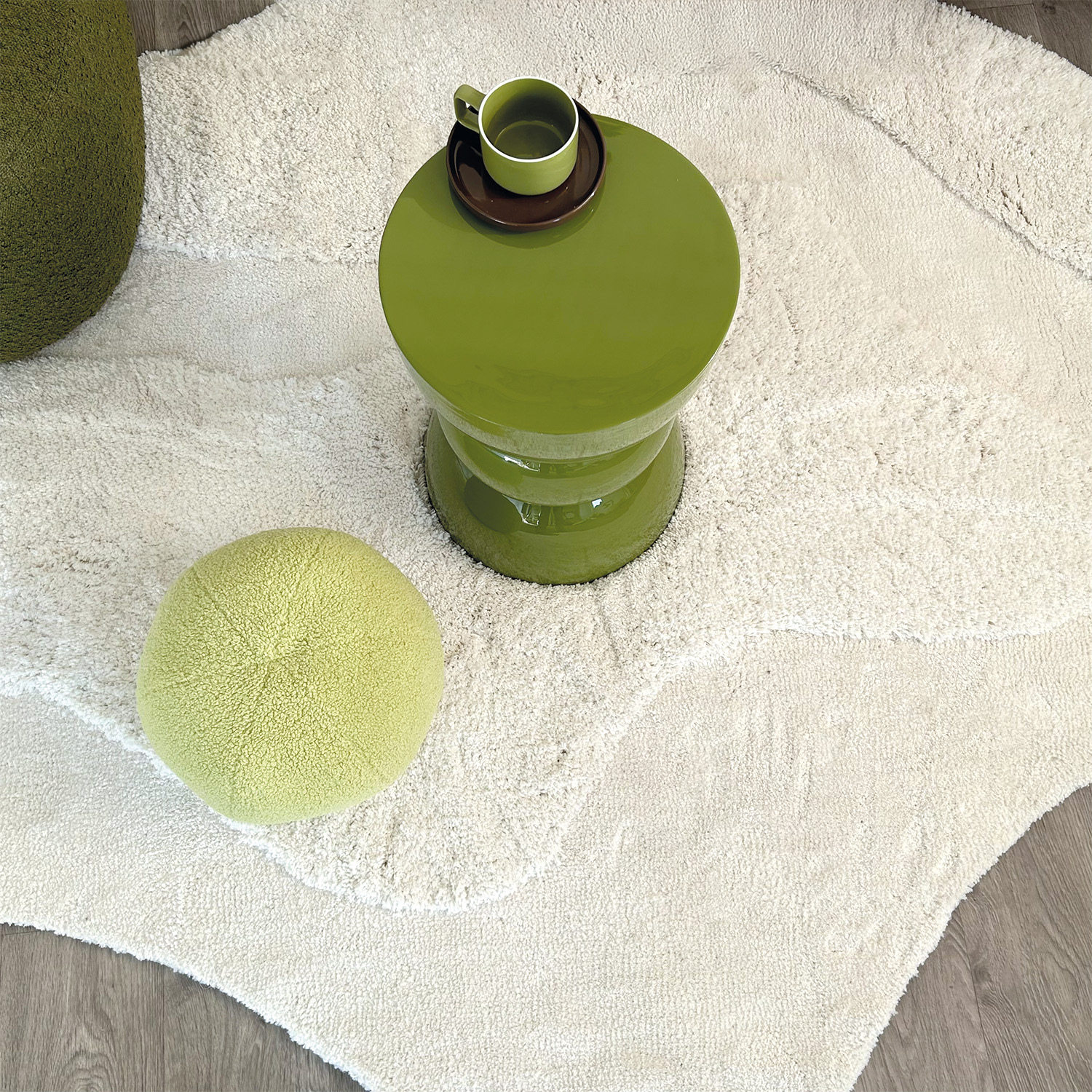 Tapis de salon forme organique — vue 5