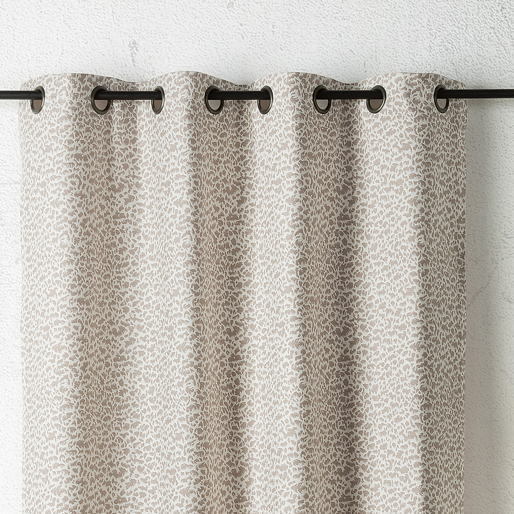 Rideau jacquard abstrait texturé à oeillets — vue 4