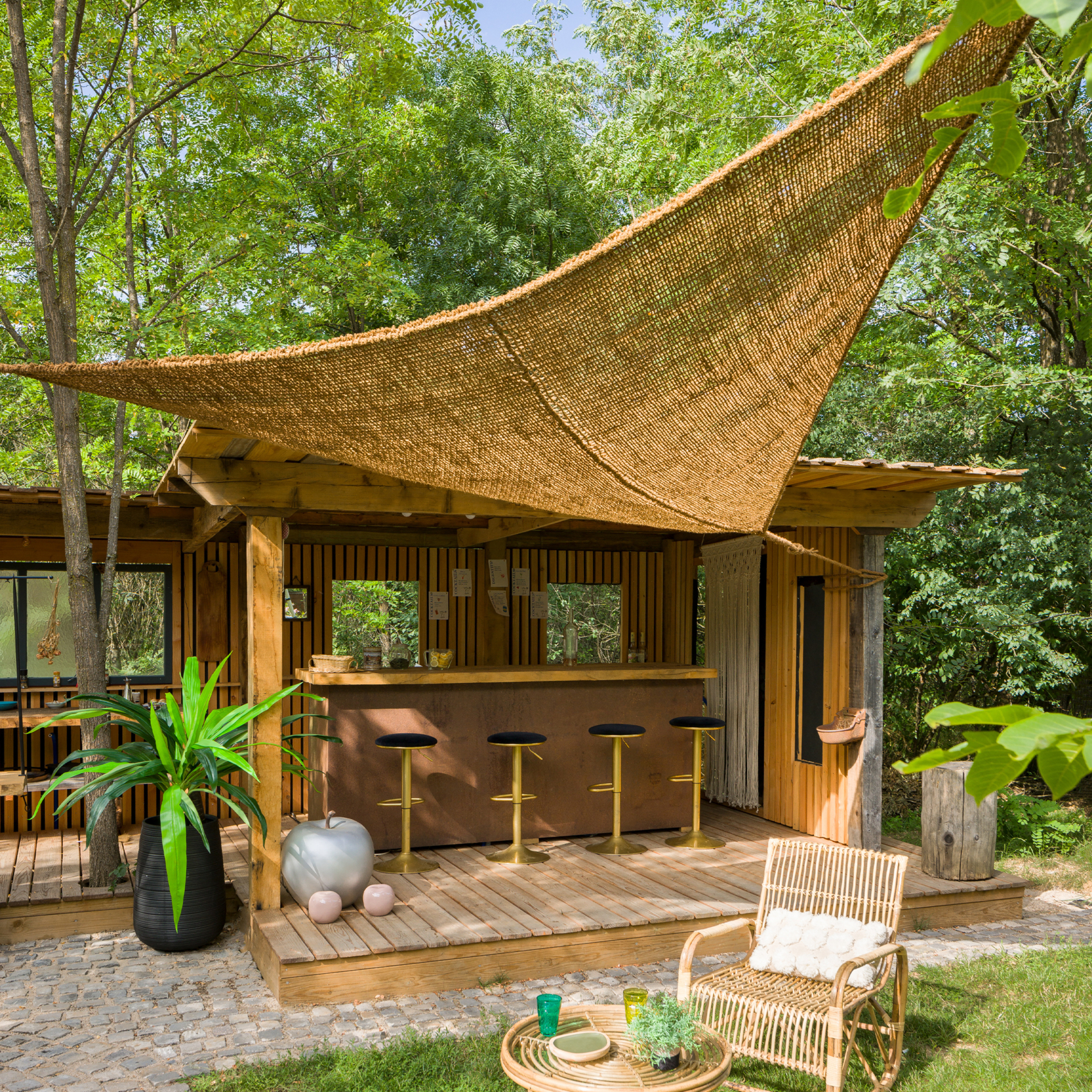 Ombrière triangulaire fibre de coco