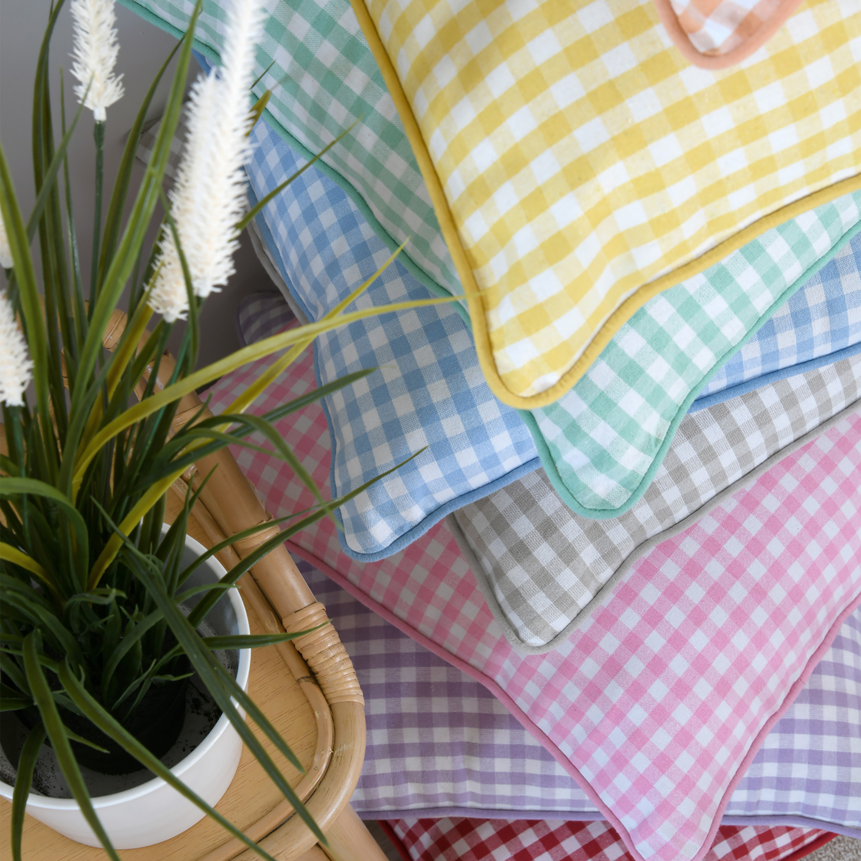 Coussin décoratif motif vichy en polycoton — vue 3