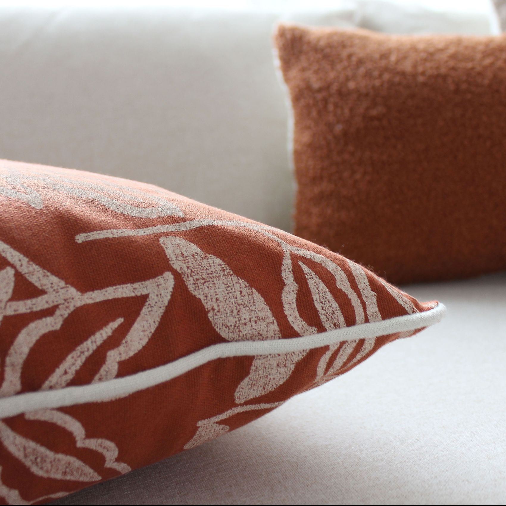 Coussin déhoussable en coton recyclé Chambray — vue 6