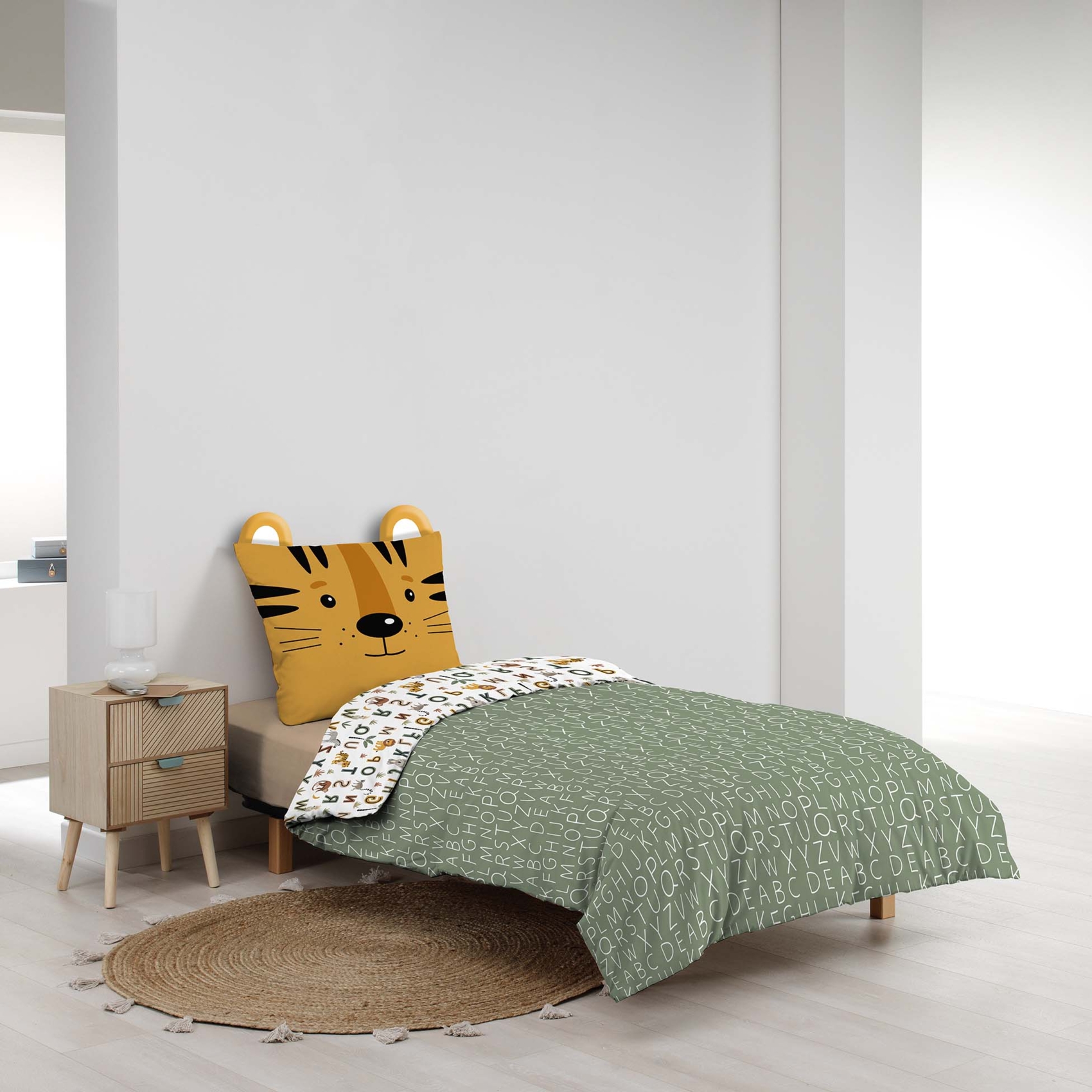 Parure de lit enfant réversible en coton motif alphabet et animaux — vue 4