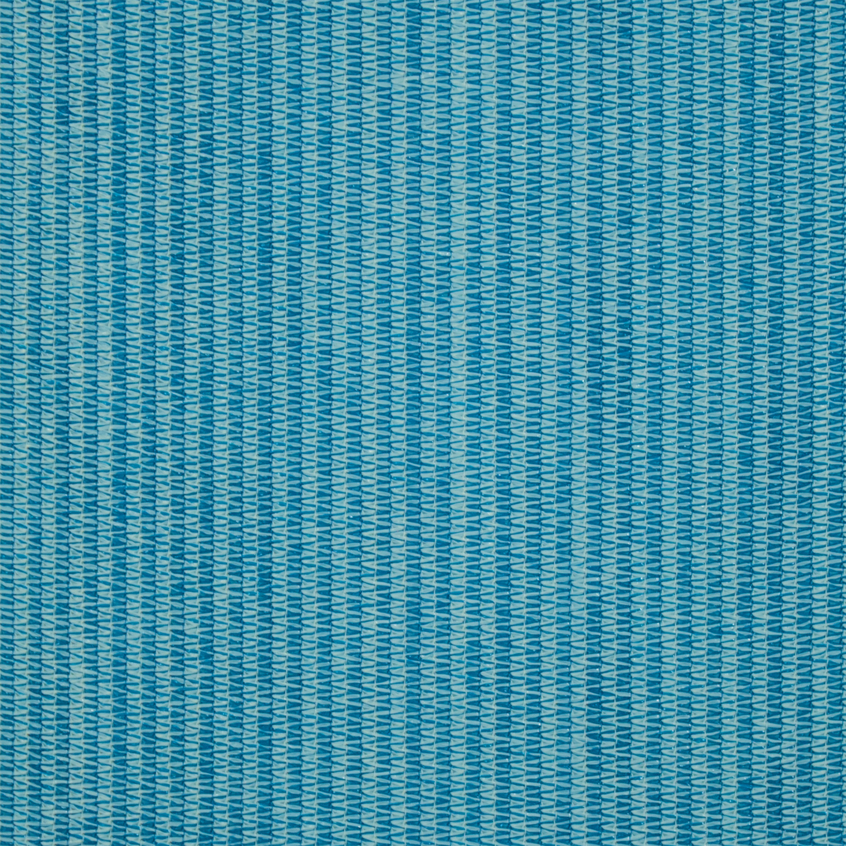 Voile d’ombrage triangulaire avec brumisateur intégré — vue 3