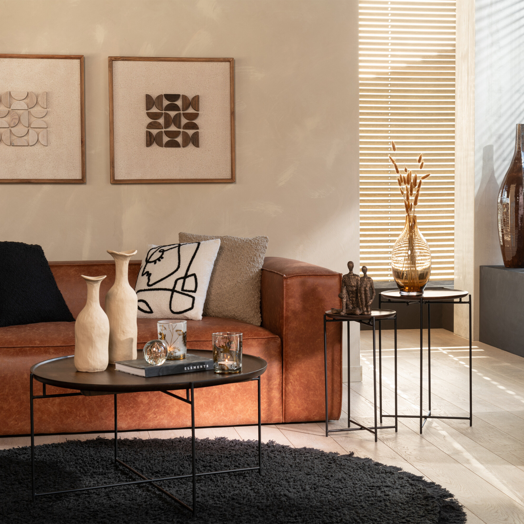 Set de 2 tables gigognes en bois de manguier et métal — vue 5