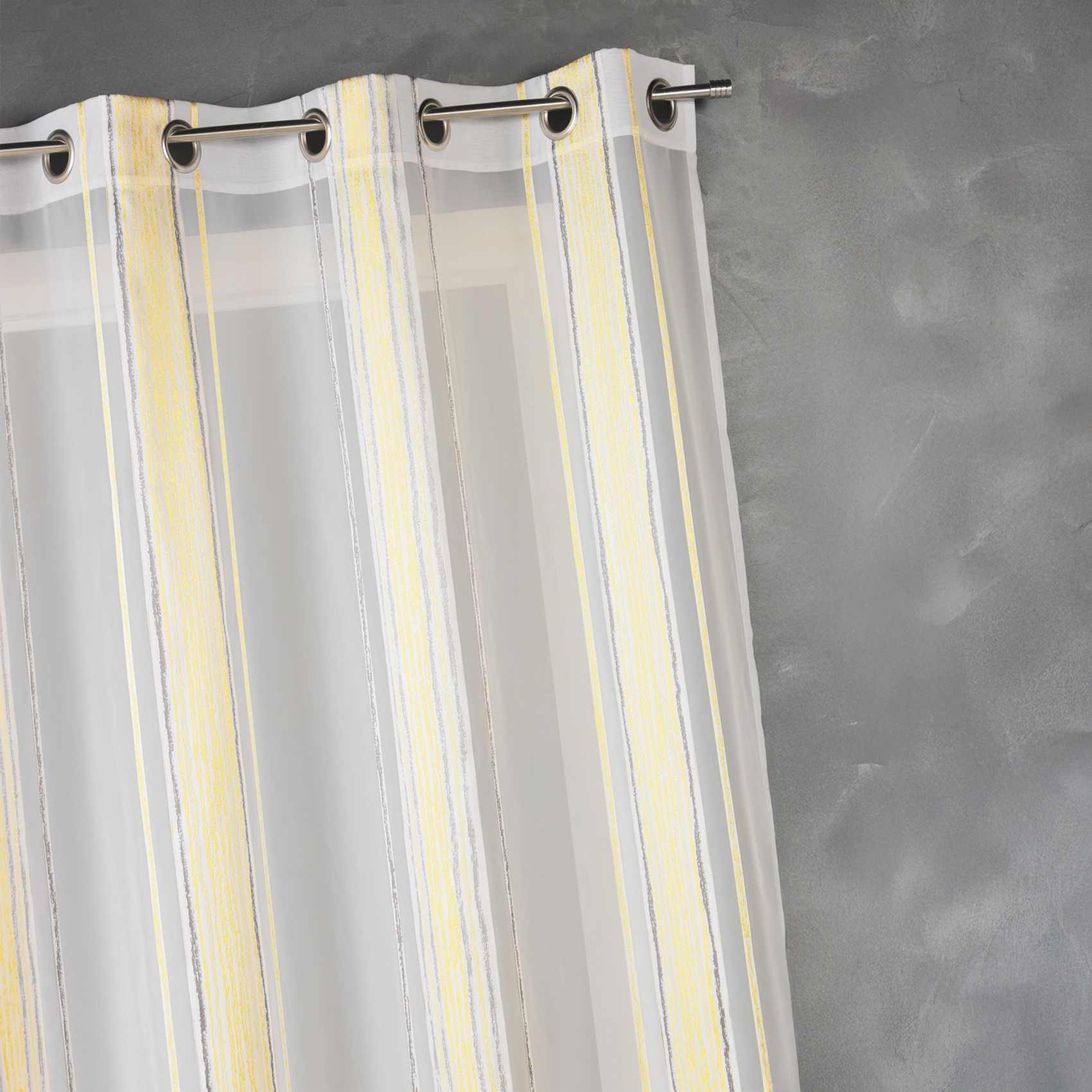 Voilage en jacquard à fines rayures verticales
