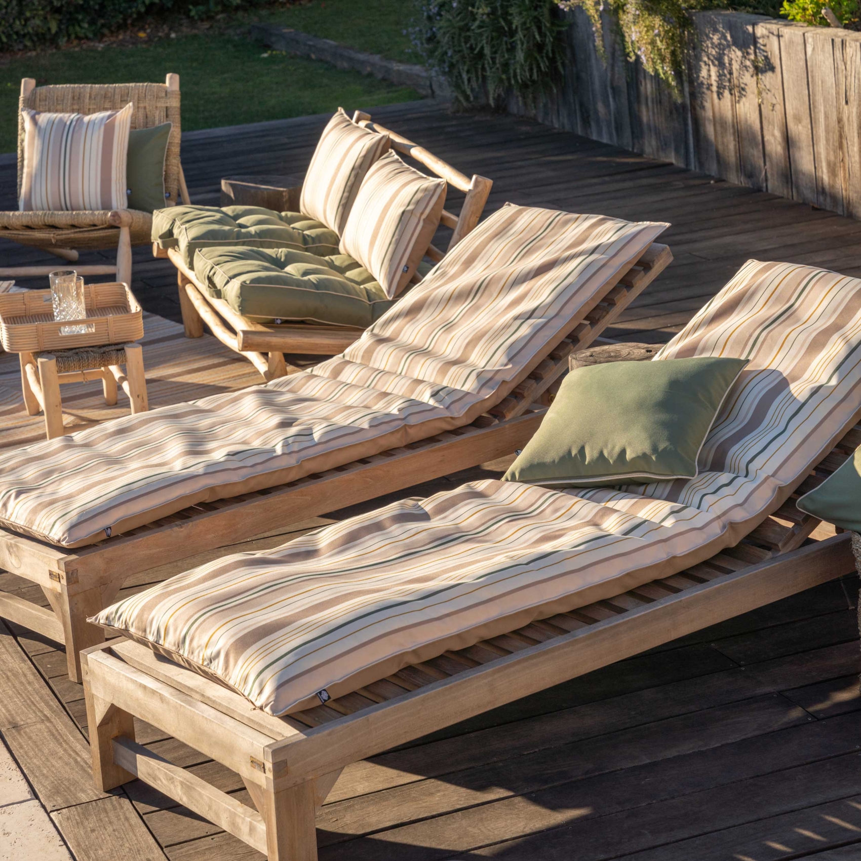 Matelas bain de soleil extérieur rayé — vue 4