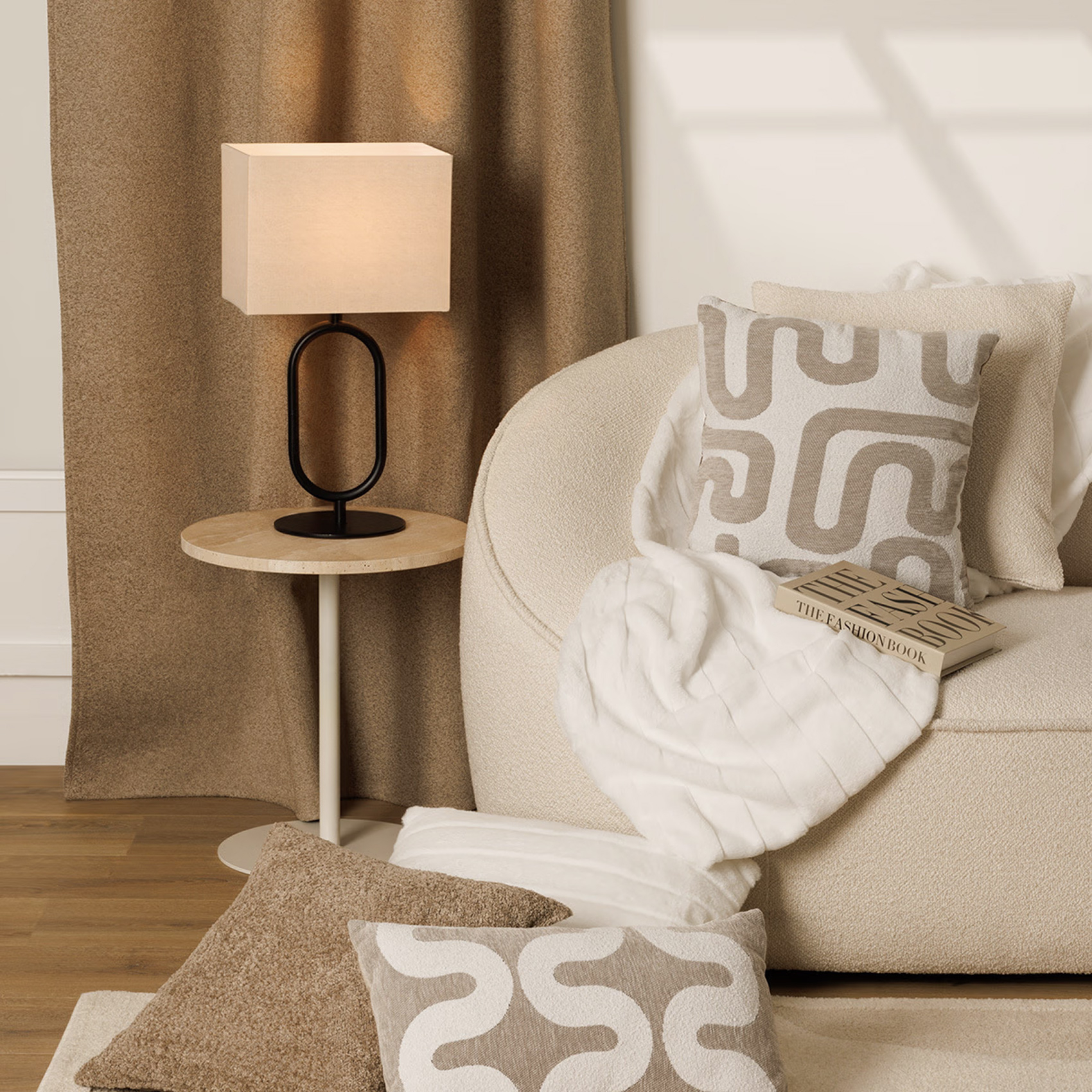 Coussin déhoussable jacquard chenille avec dos en velours — vue 6