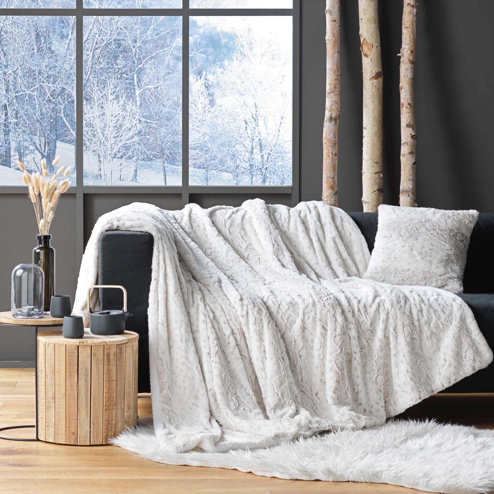 Coussin imitation fourrure — vue 5