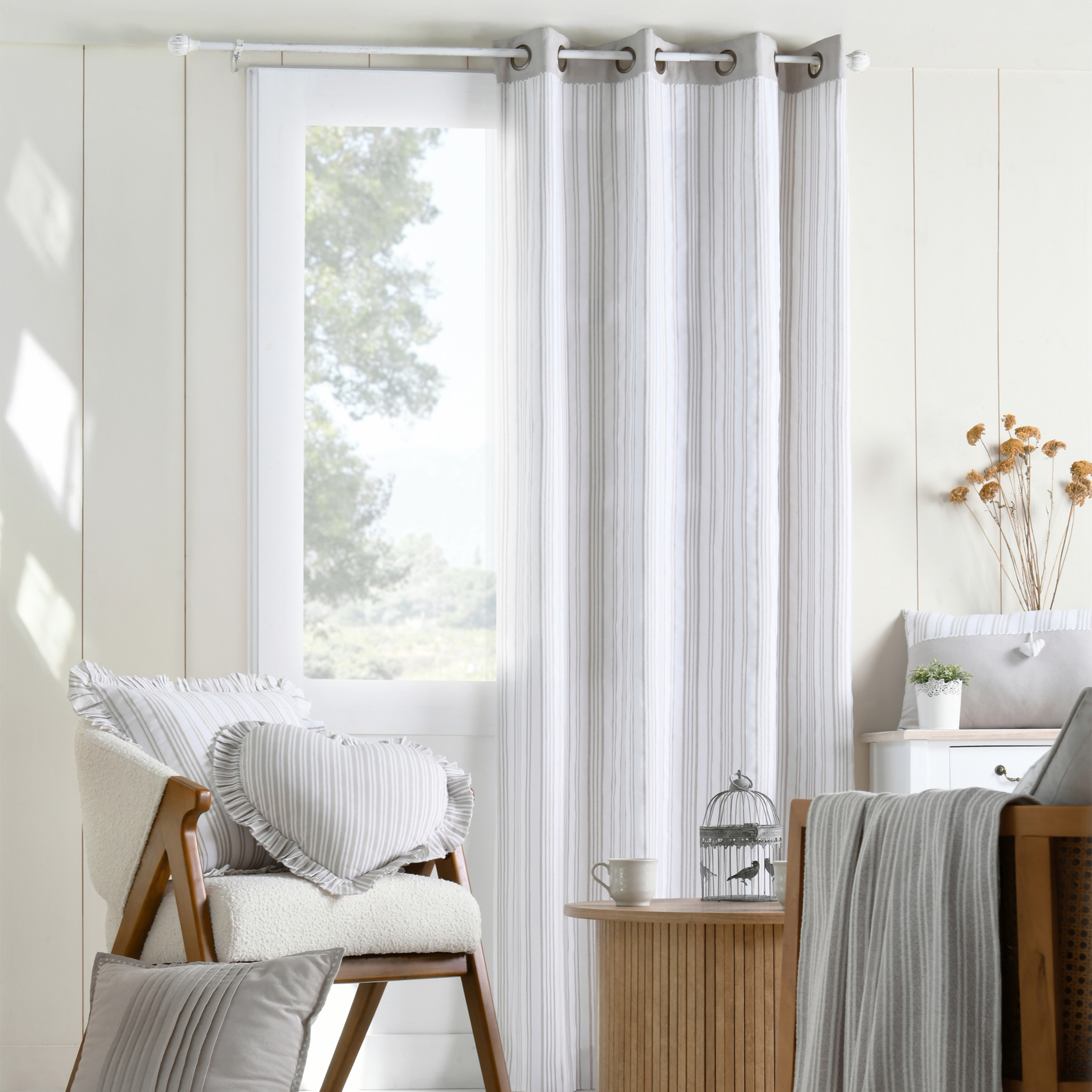 Coussin décoratif romantique en forme de coeur — vue 3