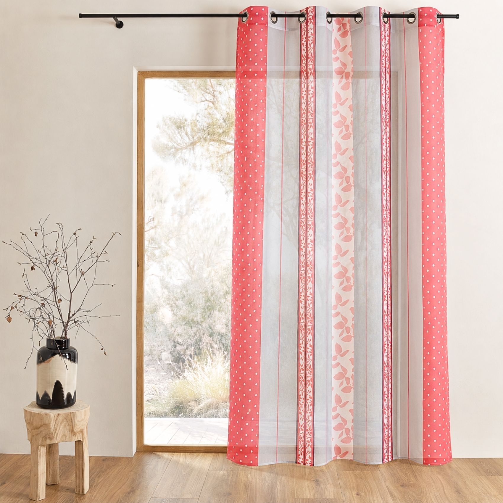 Voilage en organza jacquard à rayures verticales à motifs