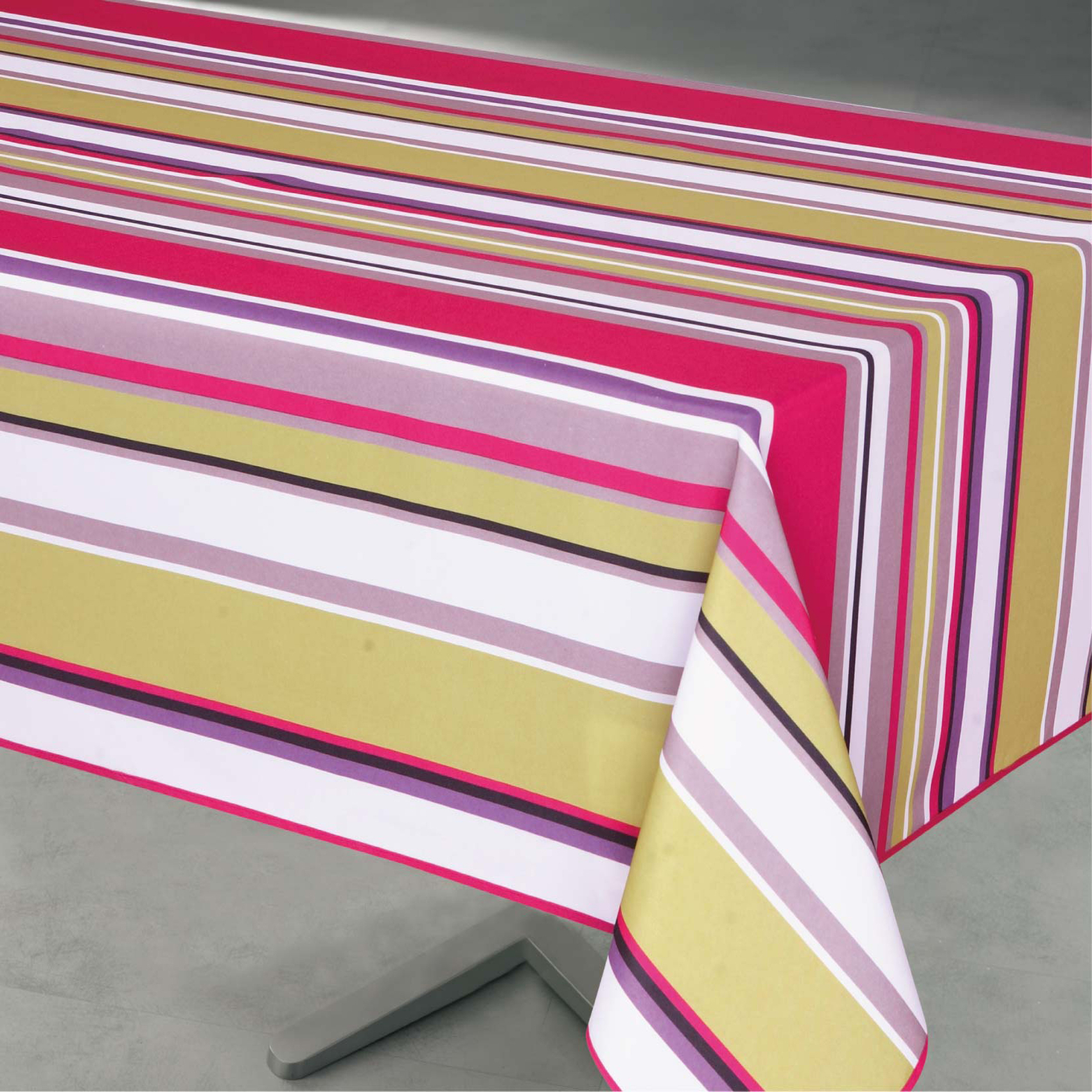 Nappe anti tache à rayures — vue 3
