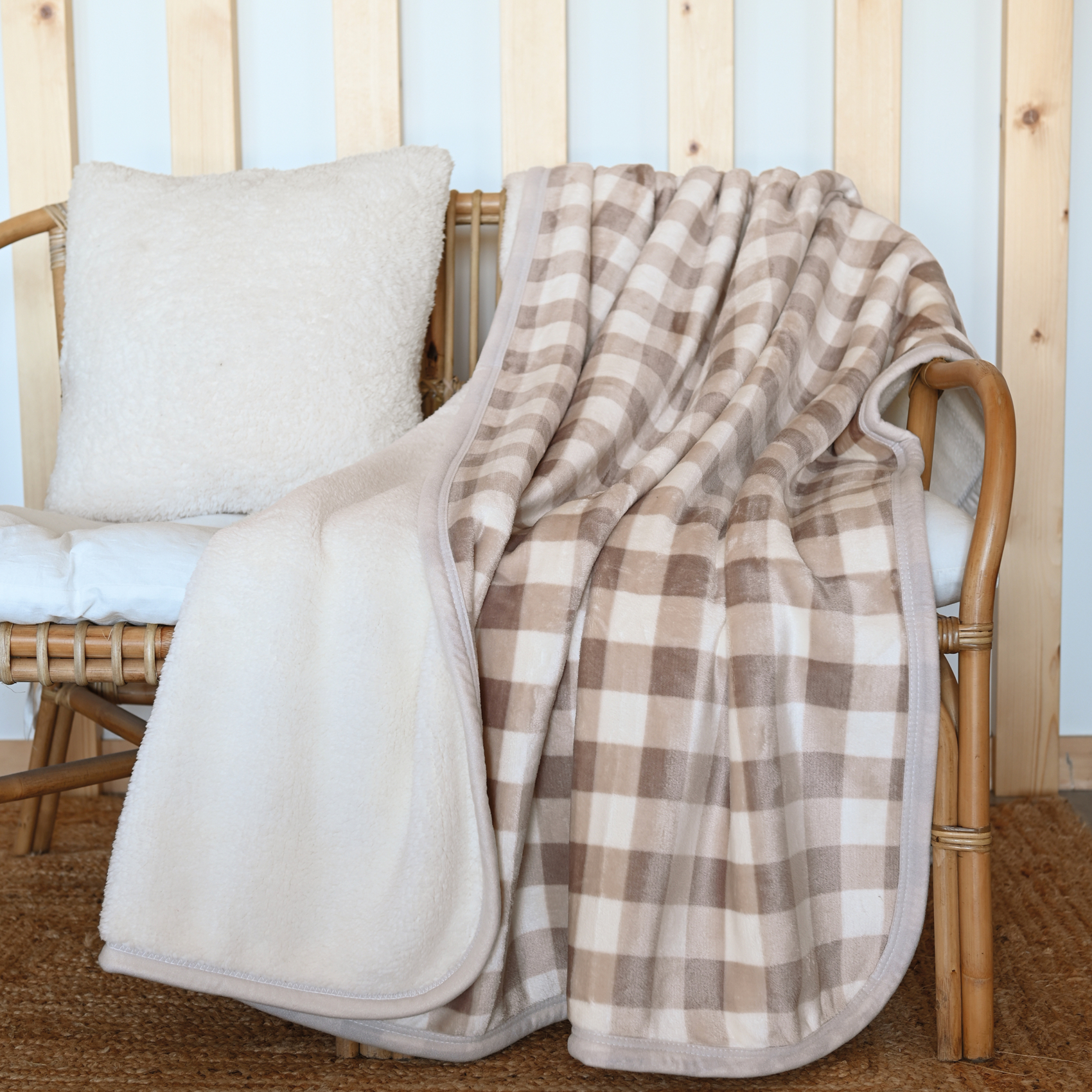 Jeté de canapé et lit motif vichy en polaire