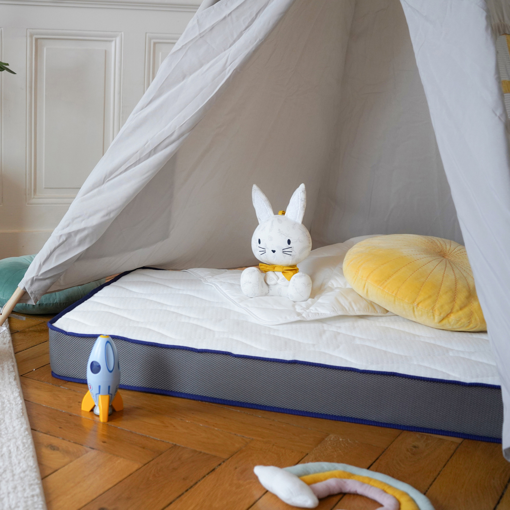 Matelas bébé face été / face hiver avec garnissage laine et soutien ferme — vue 5