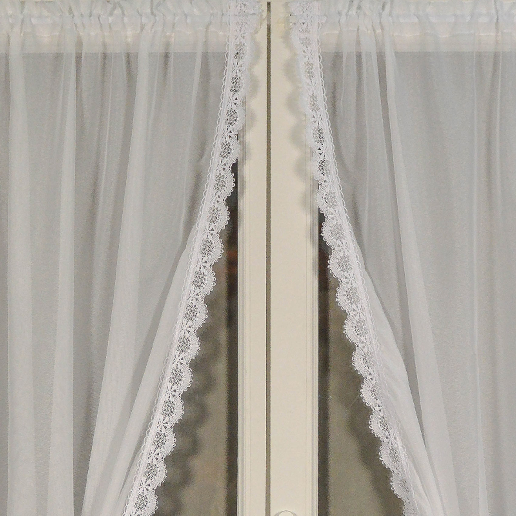 Paire de rideaux bonne femme à bord macramé — vue 3