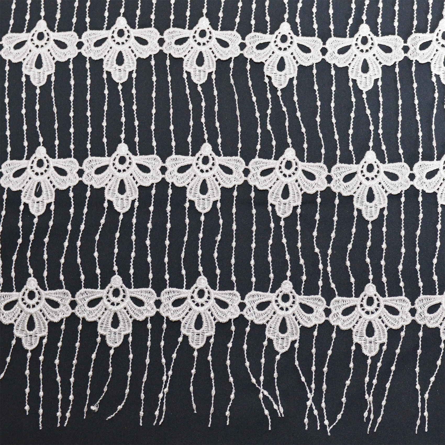 Modulable en fils macramés — vue 3