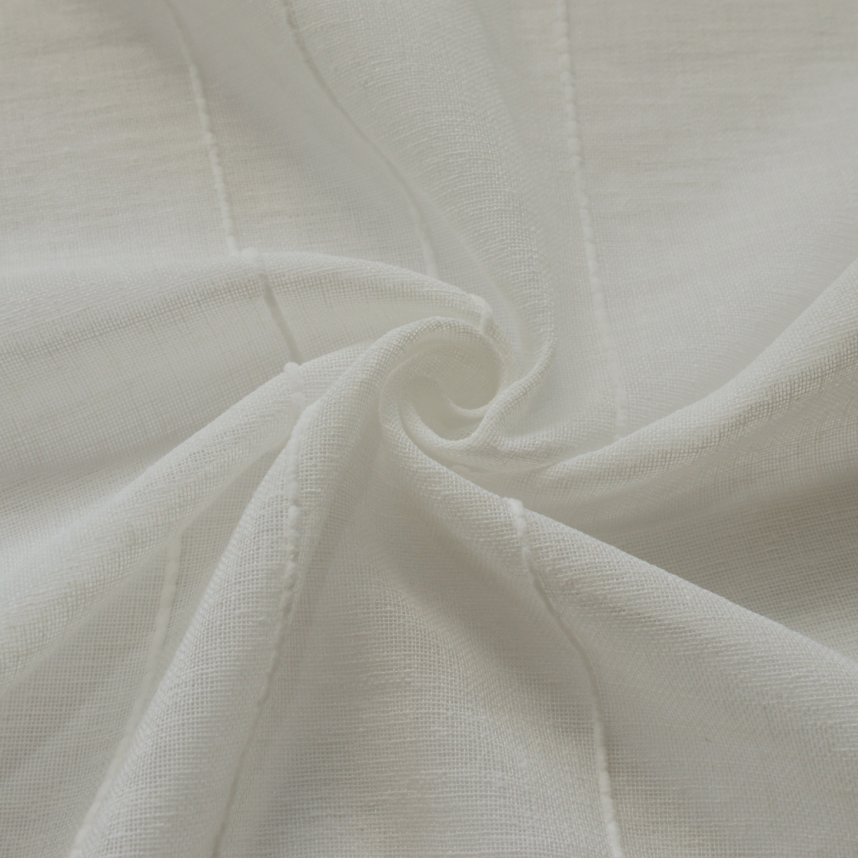 Tissu voile en fils chenille et bas plombé — vue 3