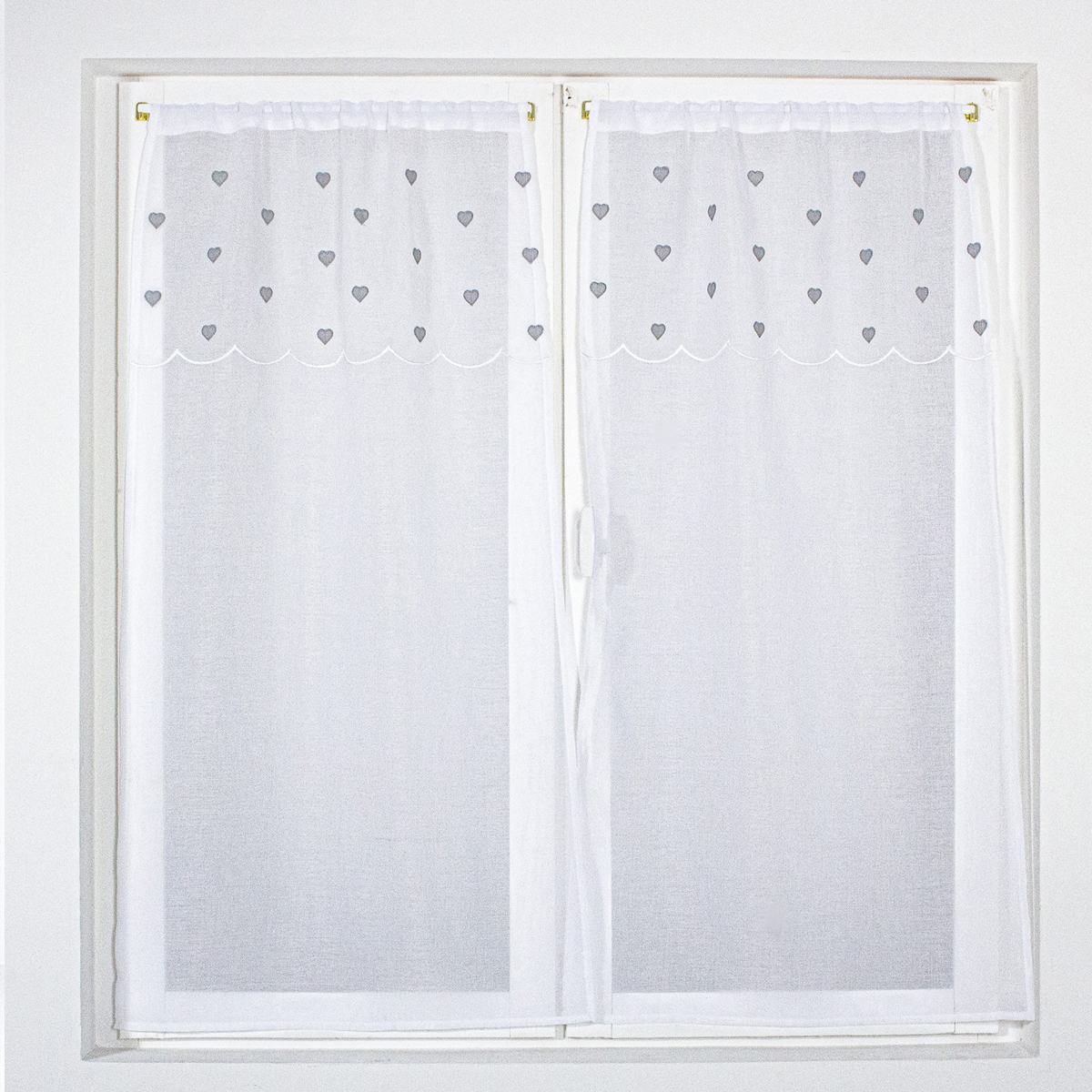 Paire de petits voilages droits sablés avec top à coeurs — vue 5