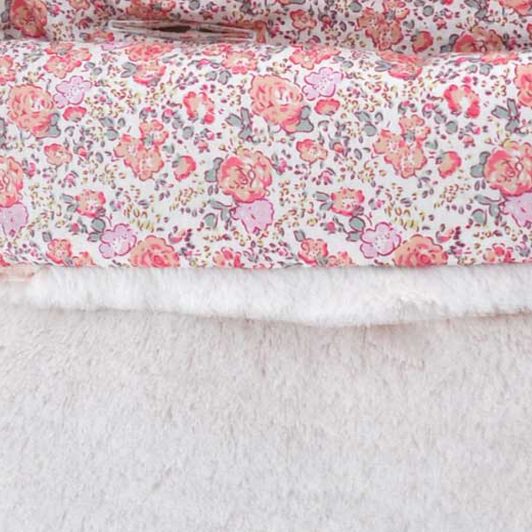 Couverture enfant en liberty et fausse fourrure — vue 3