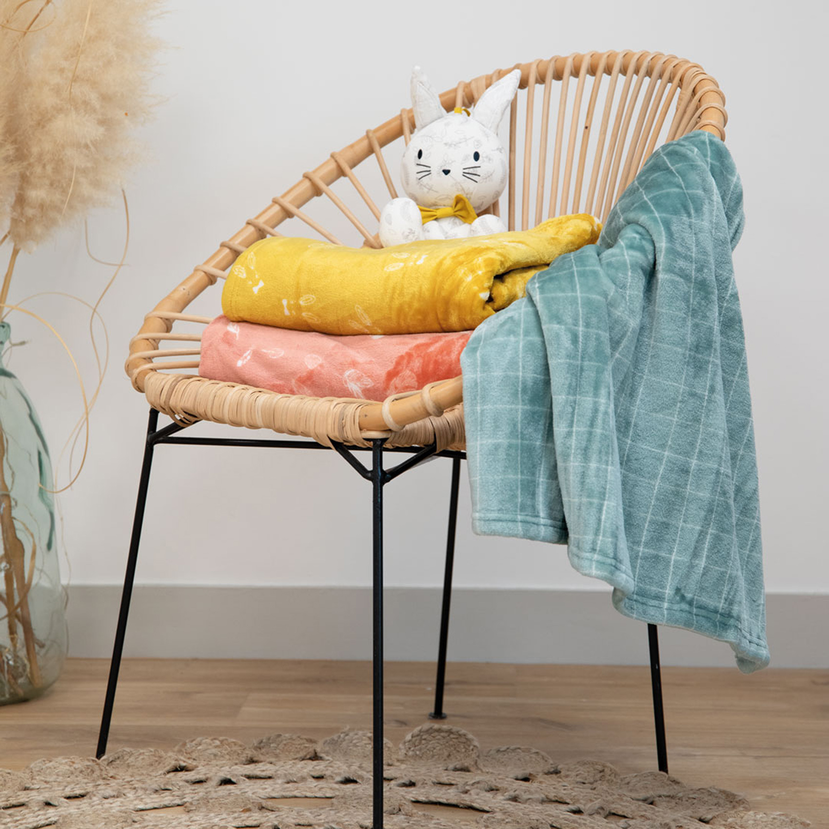 Couverture bébé aux impressions de lapins — vue 3