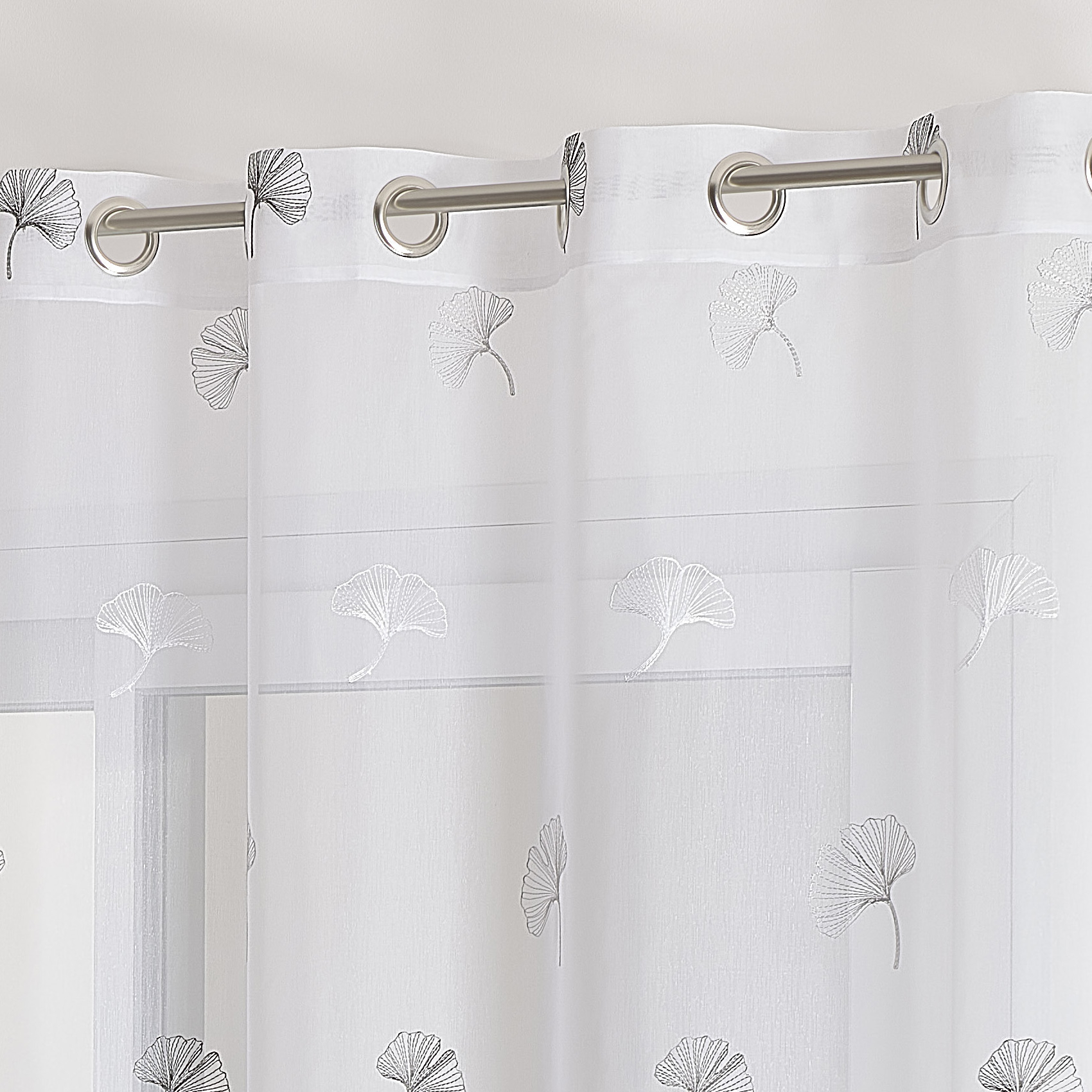 Voilage fantaisie brodé feuilles de gingko — vue 3