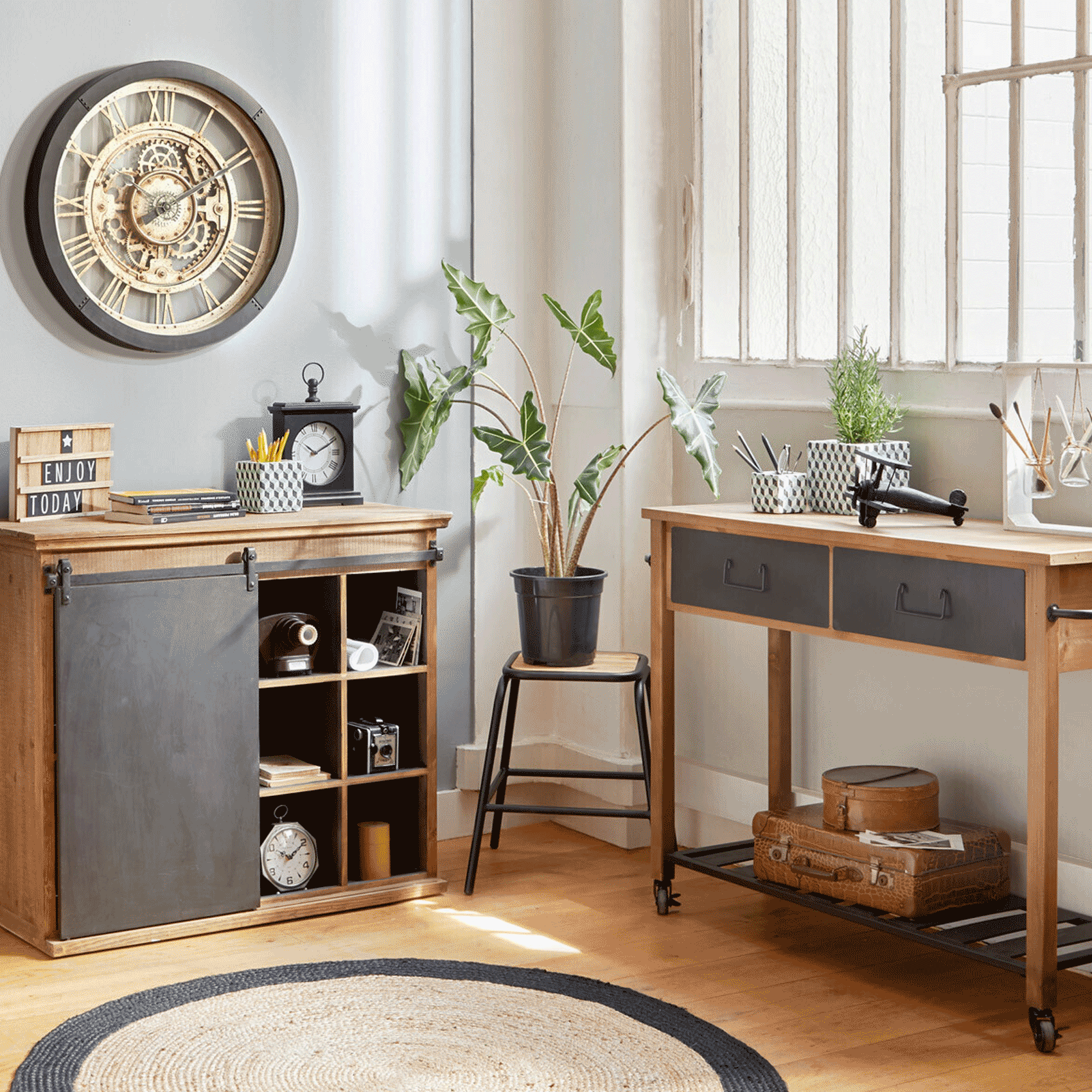 Lot de 2 tabourets style indus métal et bois — vue 5