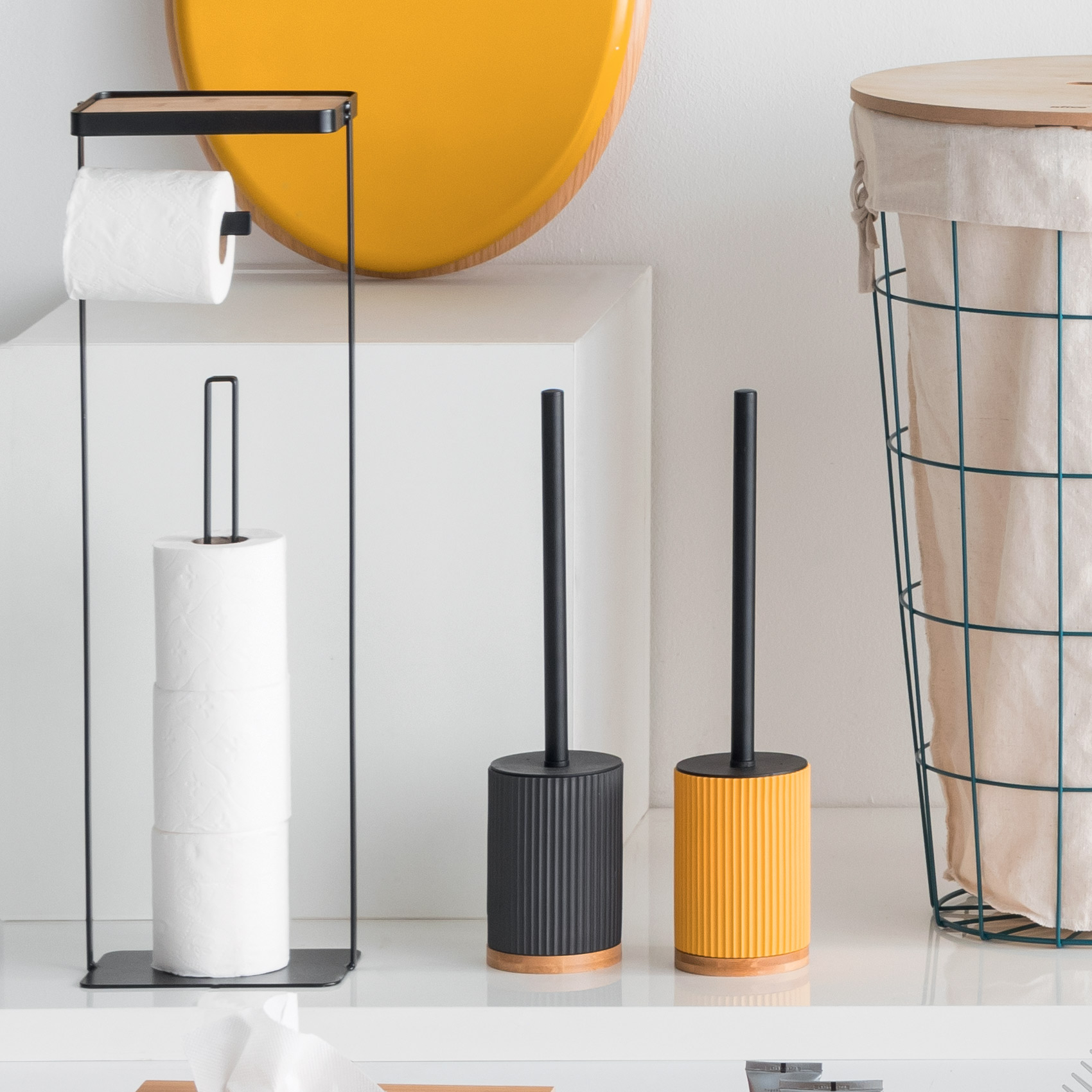 Dérouleur et réserve wc avec support pour portable — vue 5
