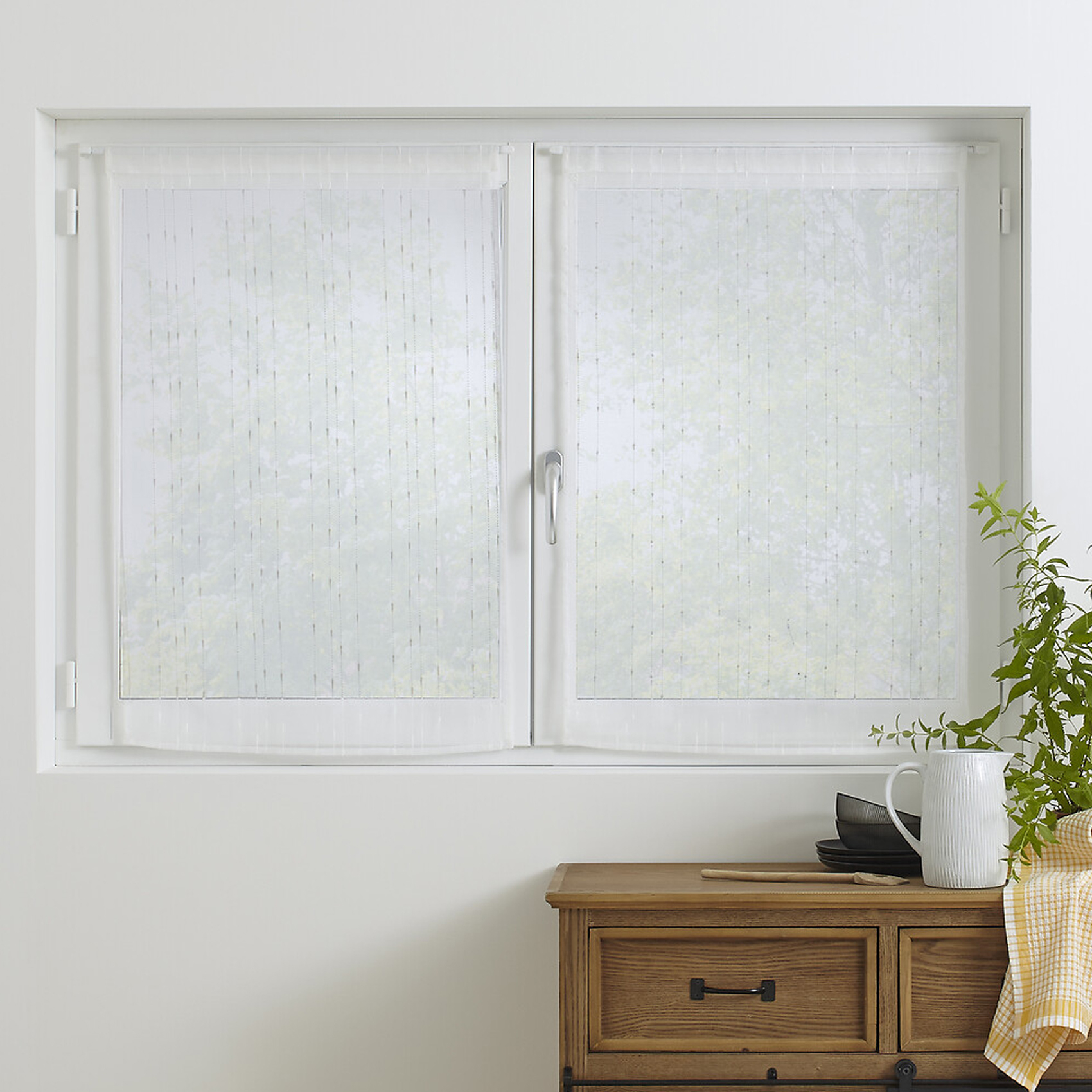 Paire de petits voilages droits à rayures