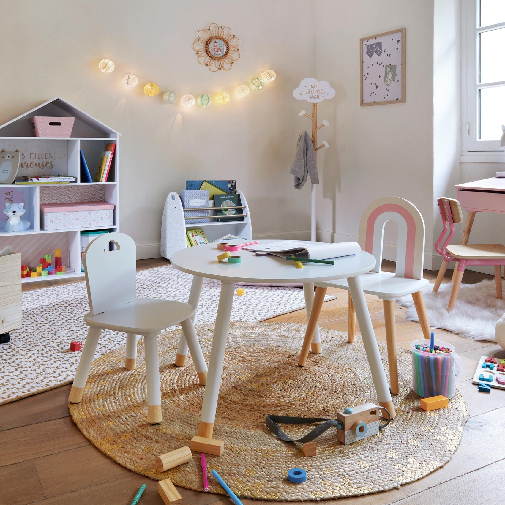 Tapis rond en coton et pompons — vue 4