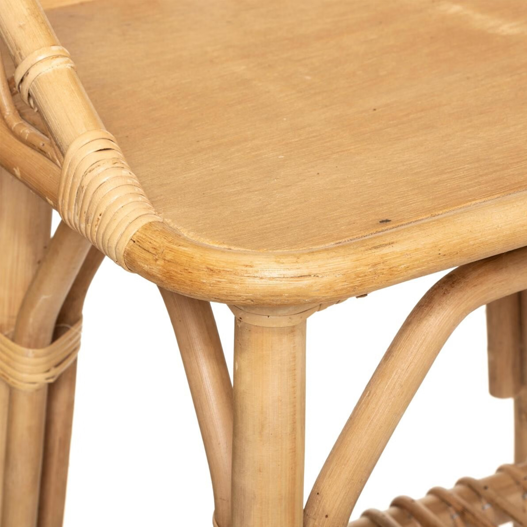 Table de chevet en rotin — vue 3