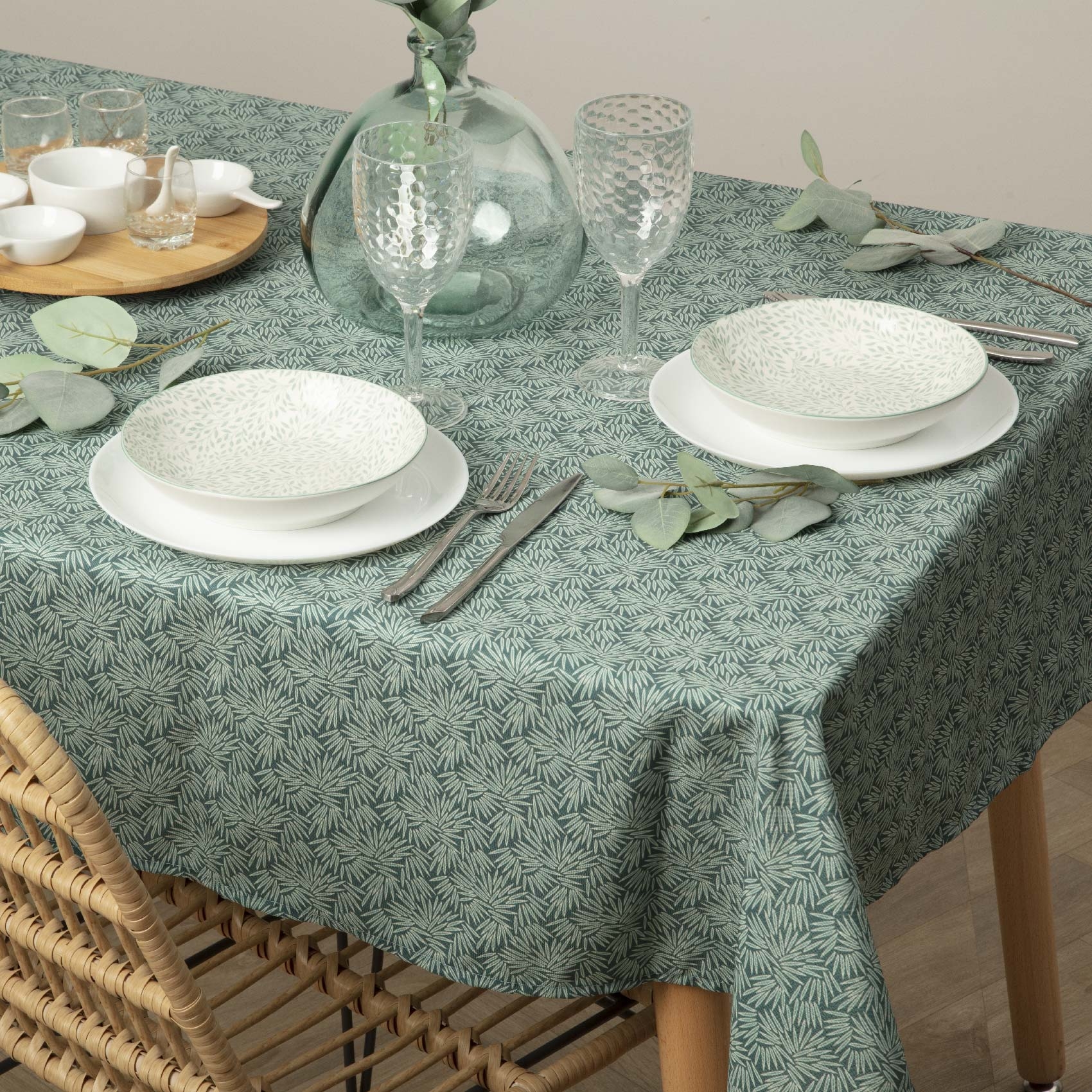 Nappe anti-tâche aux impressions végétales