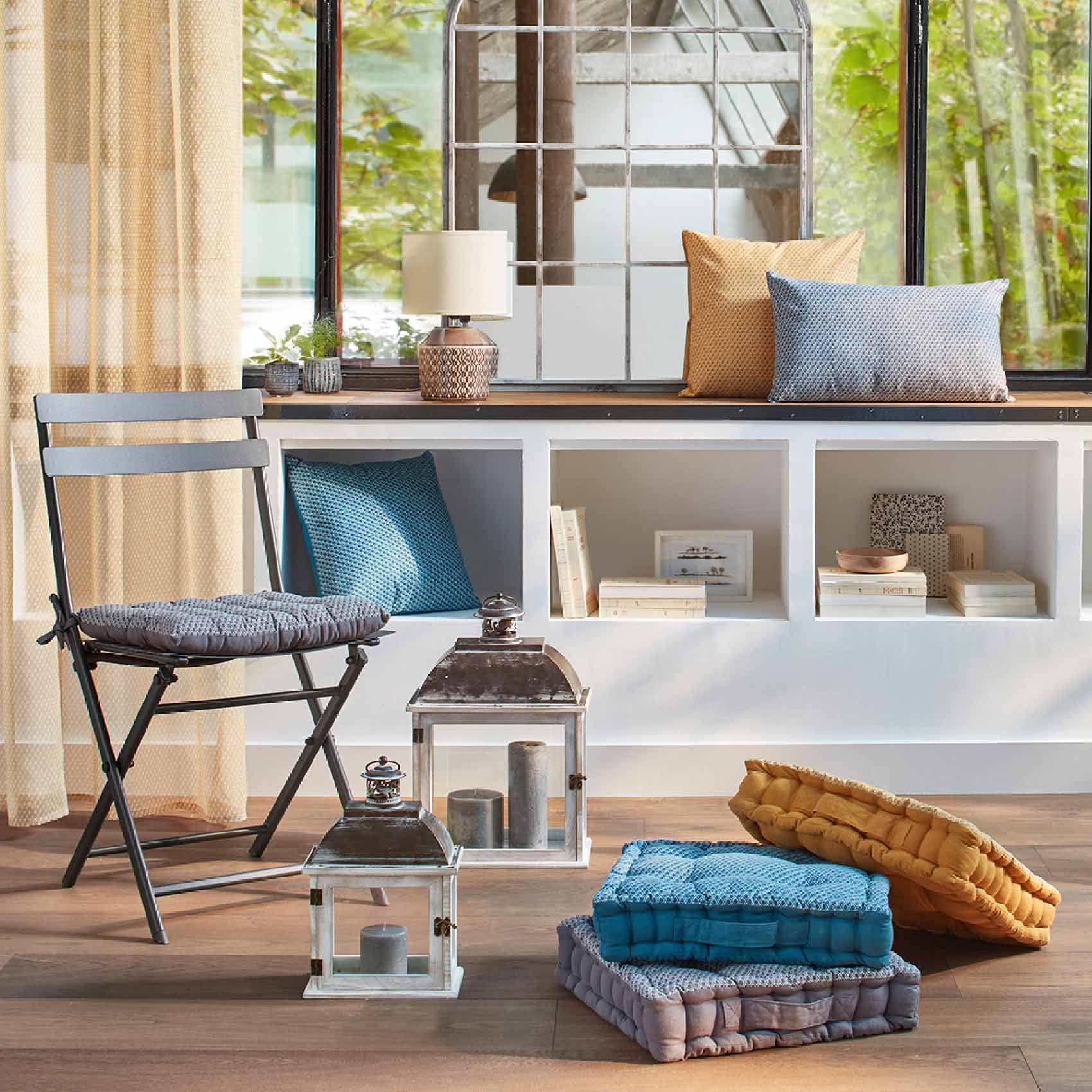 Coussin de sol au  style géométrique — vue 4