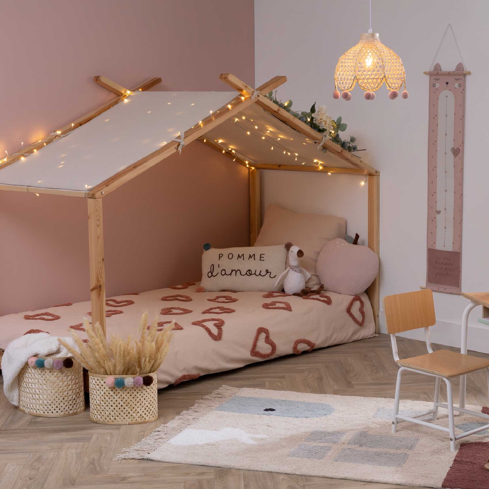 Suspension cloche avec pompons — vue 4