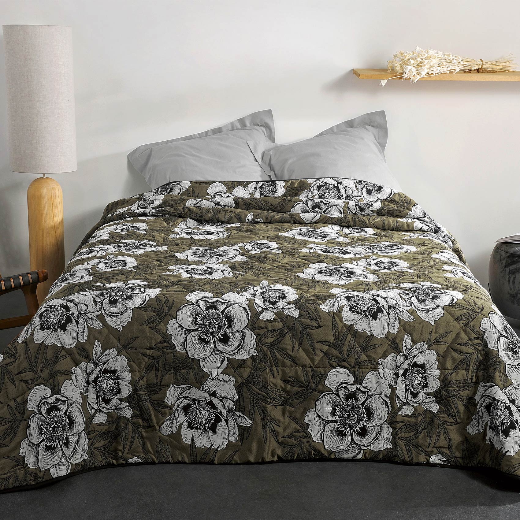 Jeté de lit aux impressions florales — vue 5