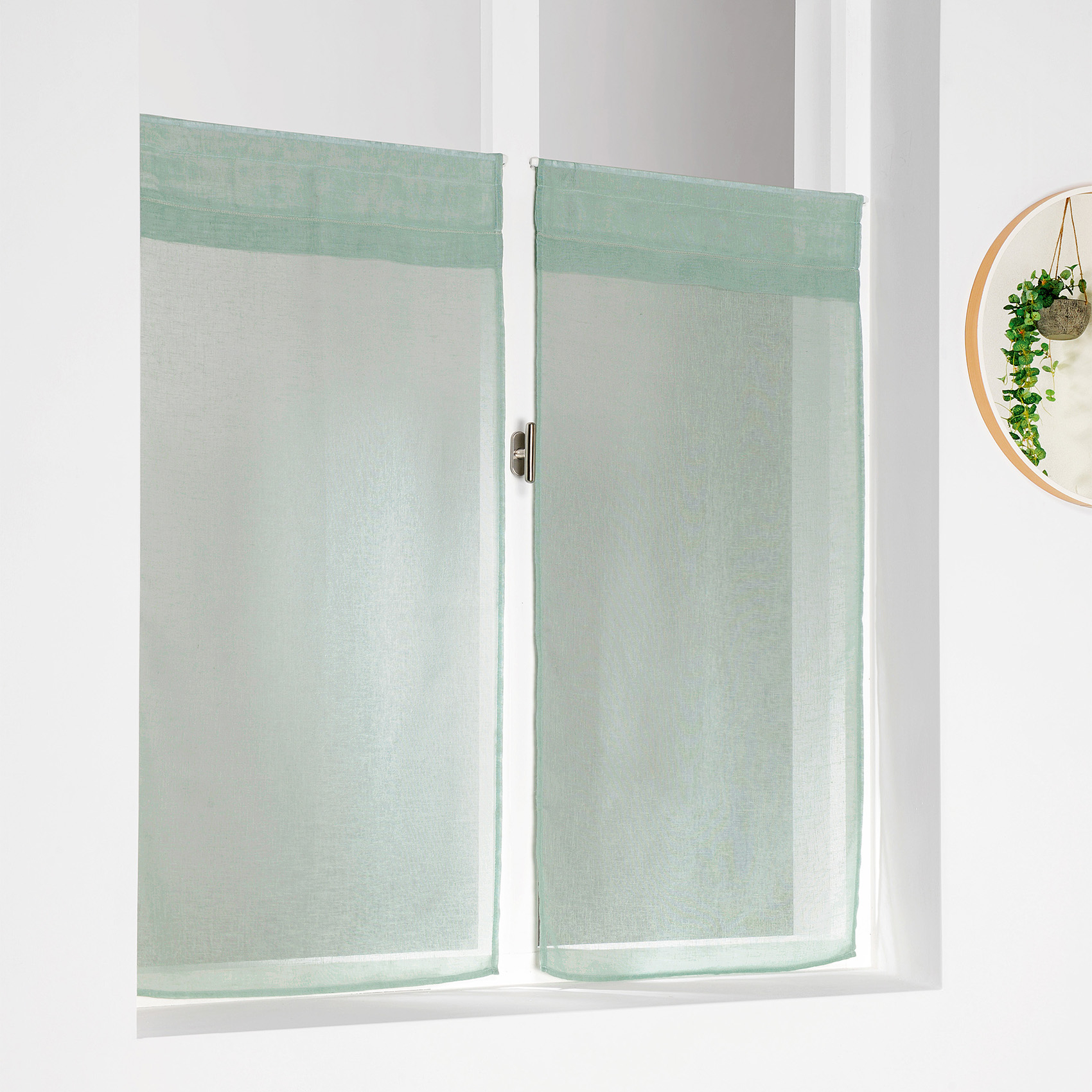 Paire de petits voilages unis et tamisants en poly/lin — vue 6