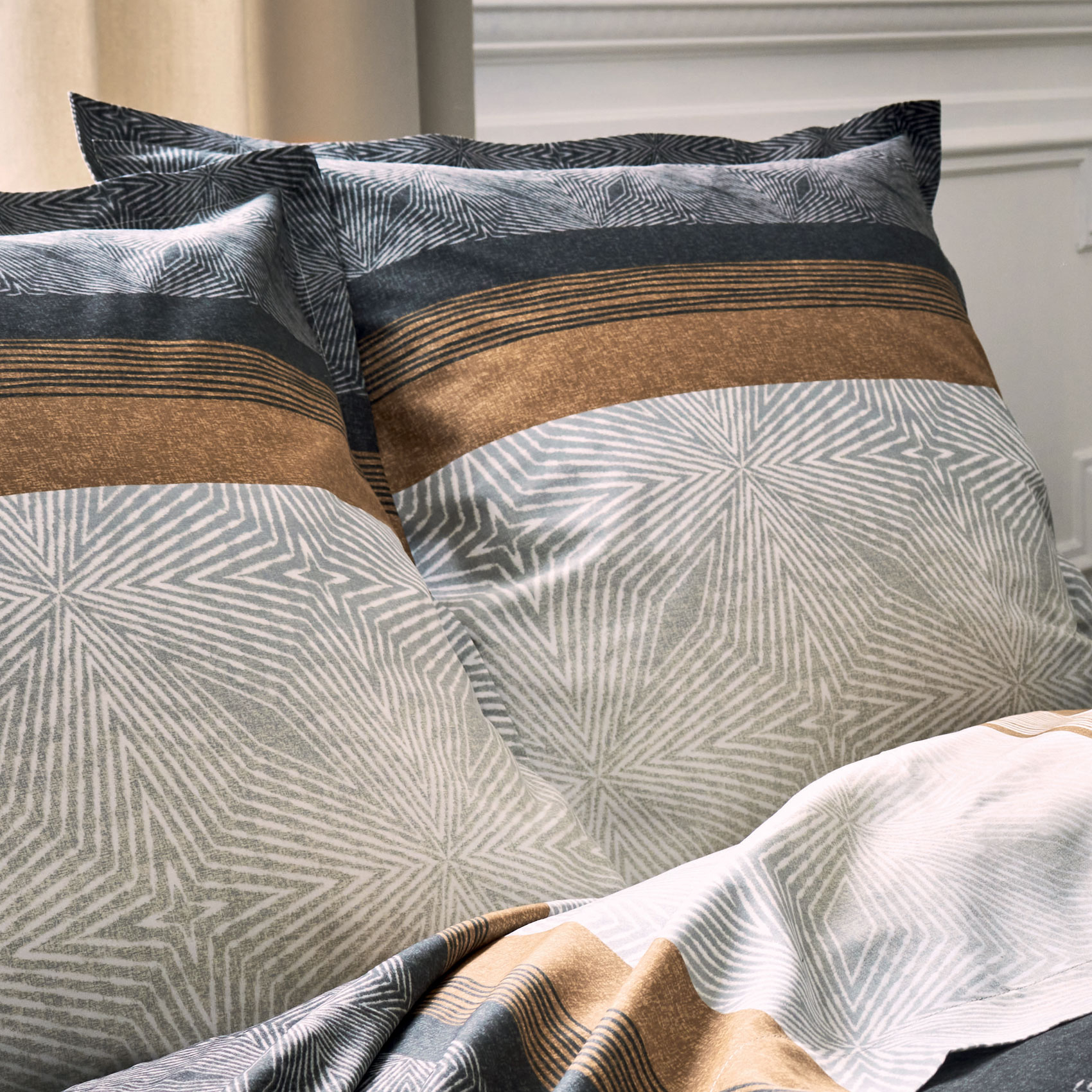 Taie d'oreiller au style graphique et masculin — vue 5