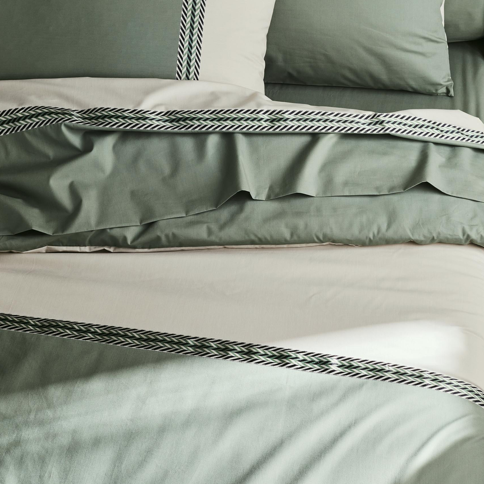 Housse de couette en percale de coton au galon géométrique — vue 3