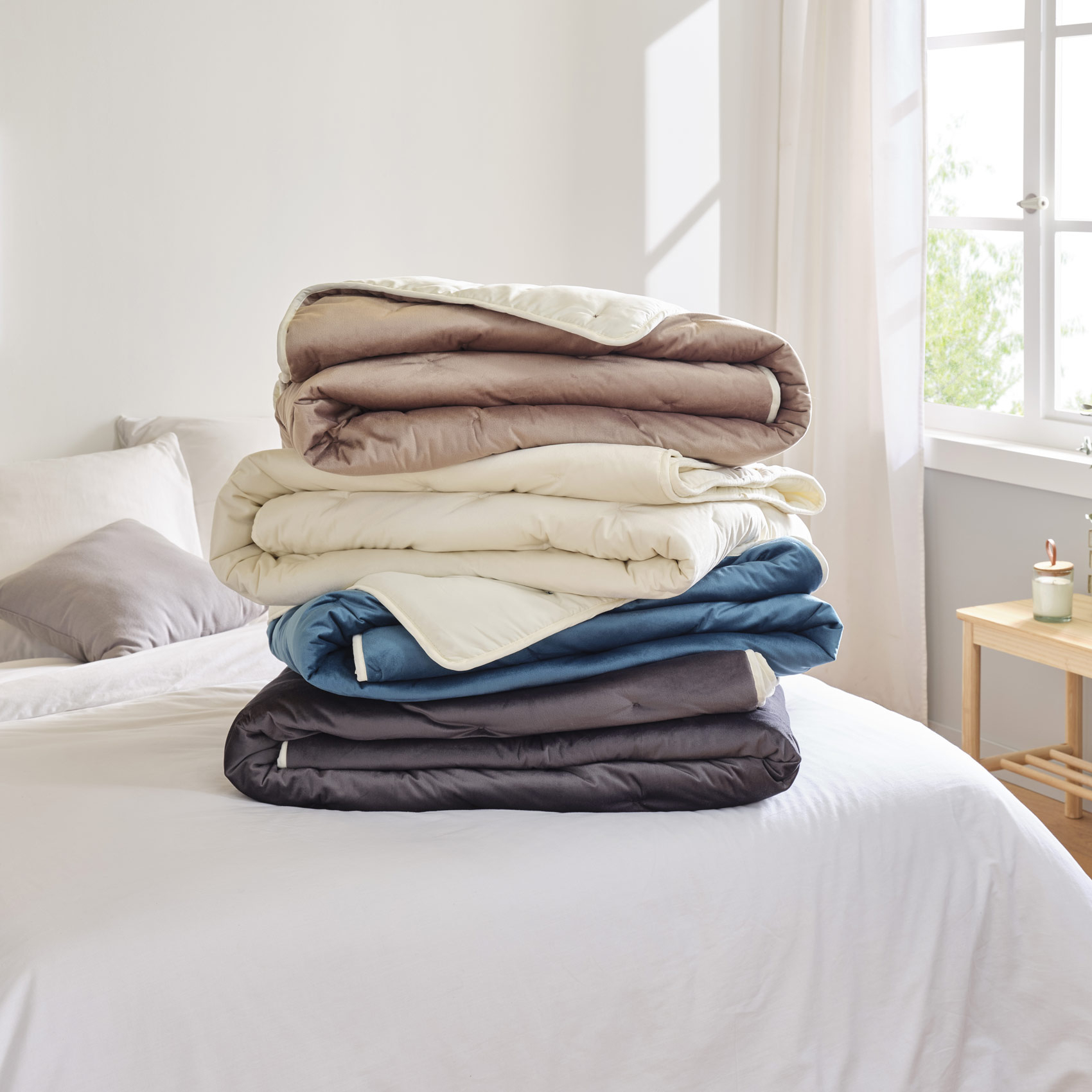 Jeté de lit réversible en velours et microfibre — vue 3