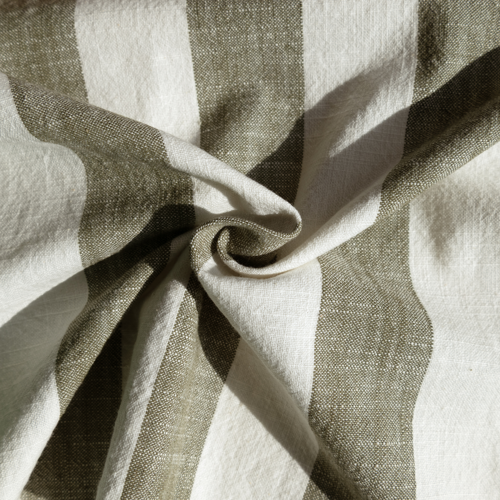 Tissu 100% coton rayé LOURMARIN