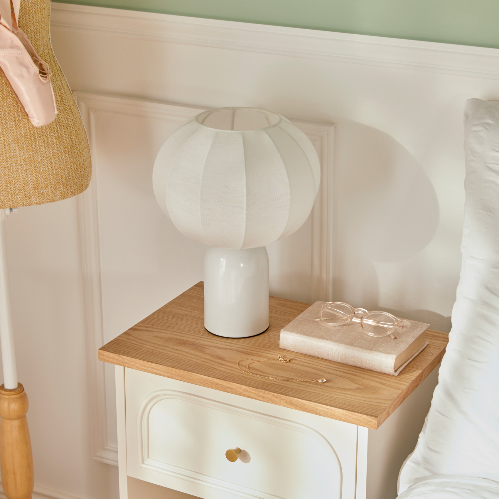 Lampe à poser en acier design moderne — vue 3