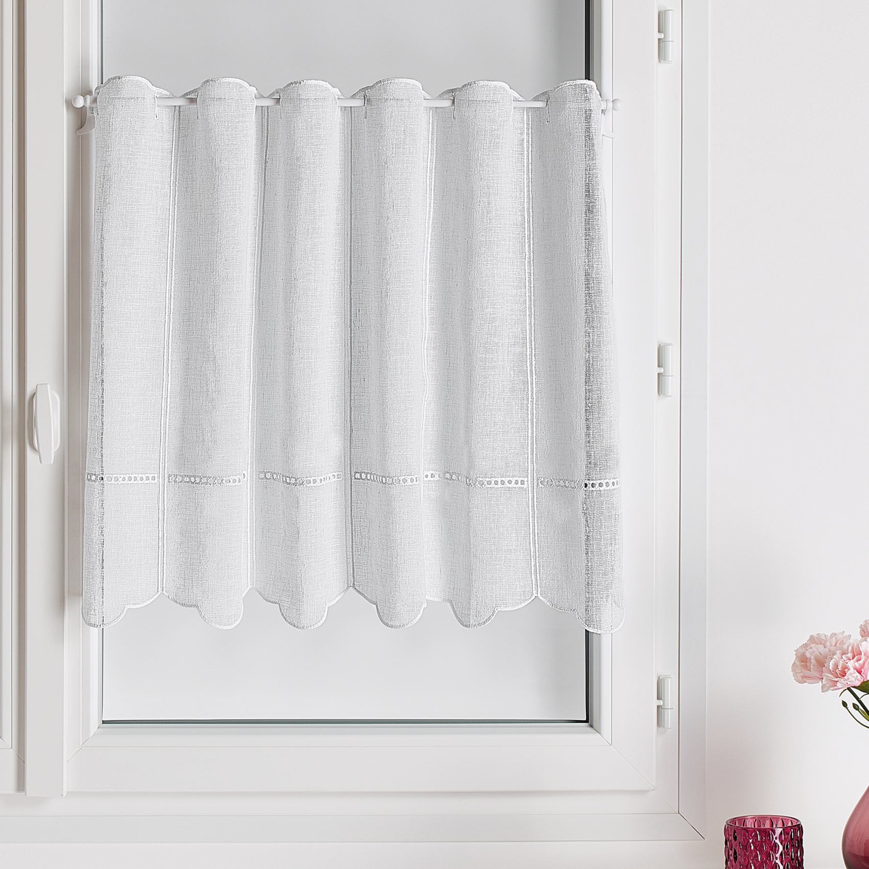 Brise bise brodé en poly-lin rustique avec jour échelle